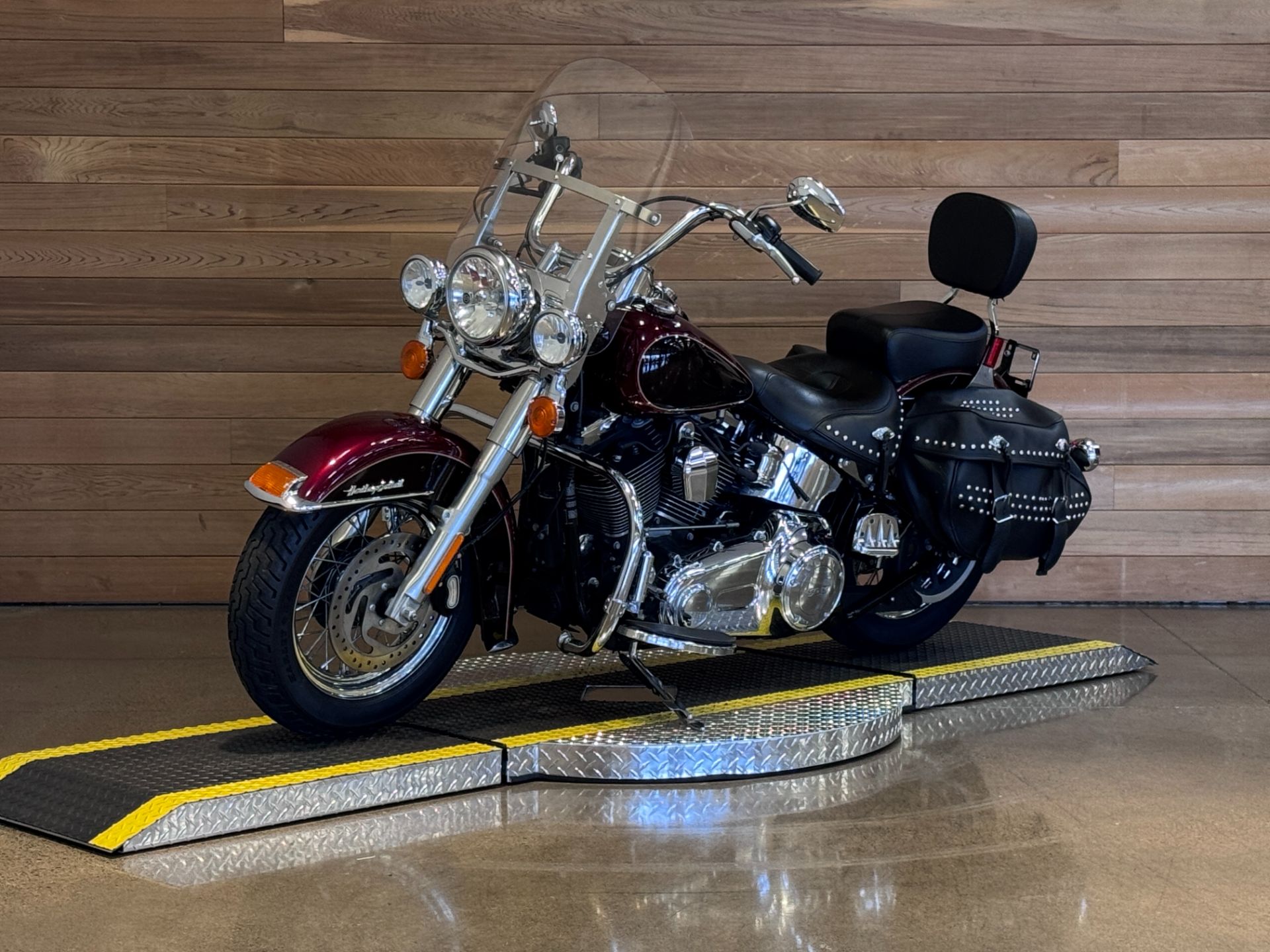 2015 Harley-Davidson Heritage Softail® Classic in Salem, Oregon - Photo 4