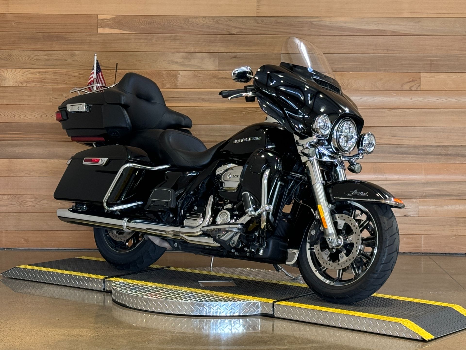 2019 Harley-Davidson Ultra Limited in Salem, Oregon - Photo 2