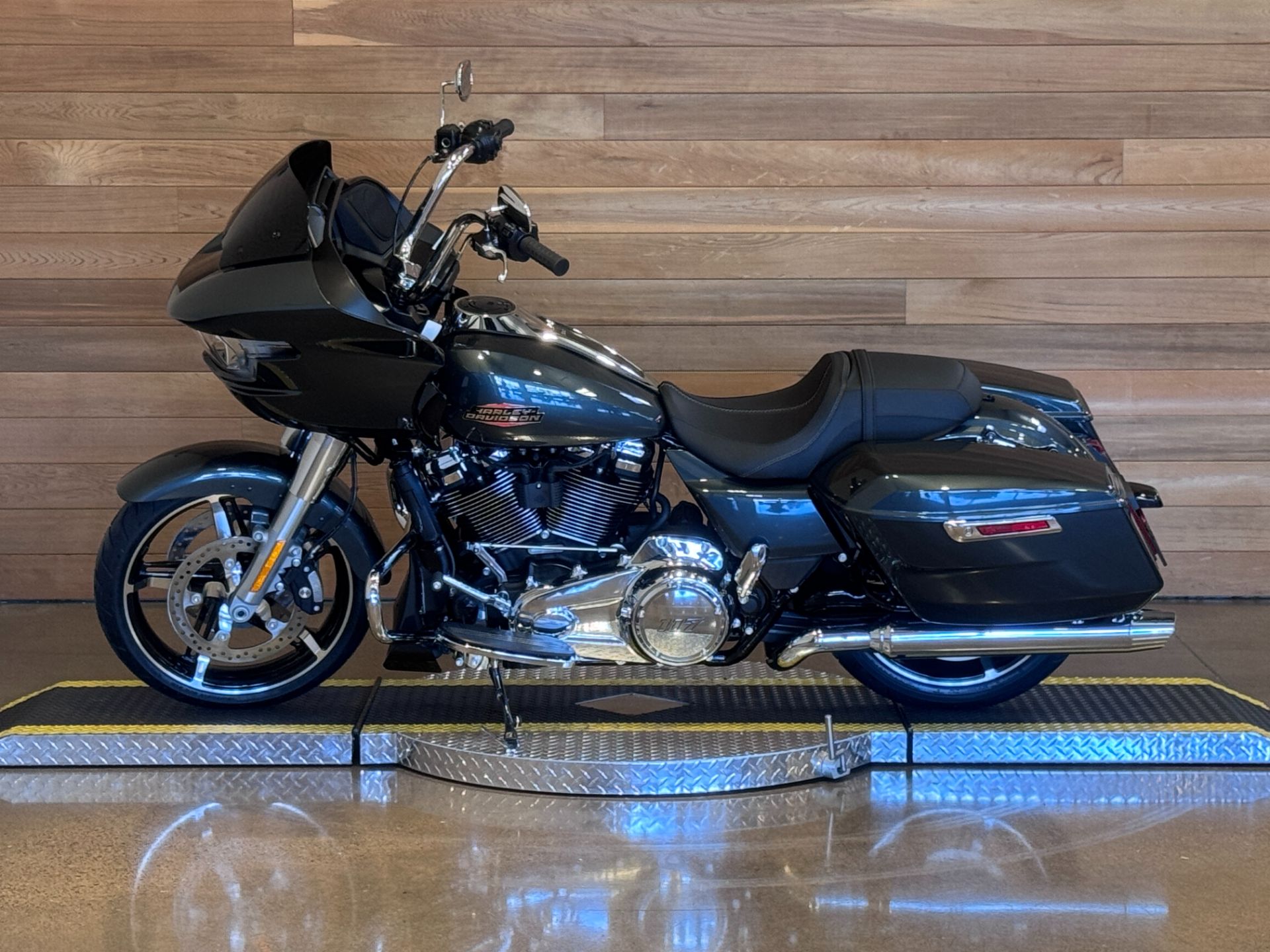 2025 Harley-Davidson Road Glide® in Salem, Oregon - Photo 5