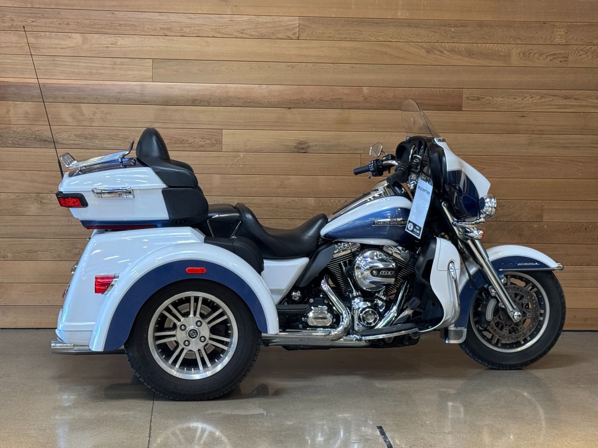 2015 Harley-Davidson Tri Glide® Ultra in Salem, Oregon - Photo 1