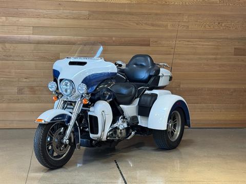 2015 Harley-Davidson Tri Glide® Ultra in Salem, Oregon - Photo 4