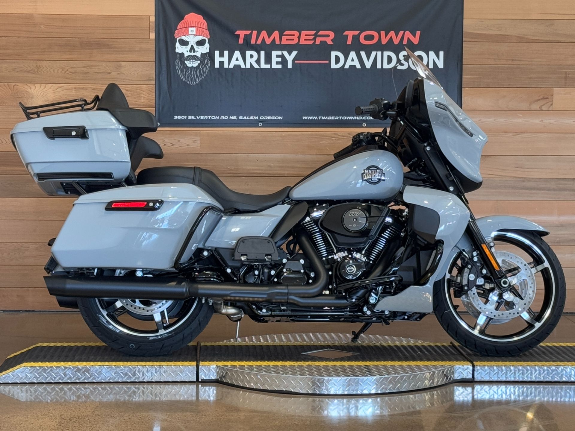 2025 Harley-Davidson Street Glide® Ultra in Salem, Oregon - Photo 1