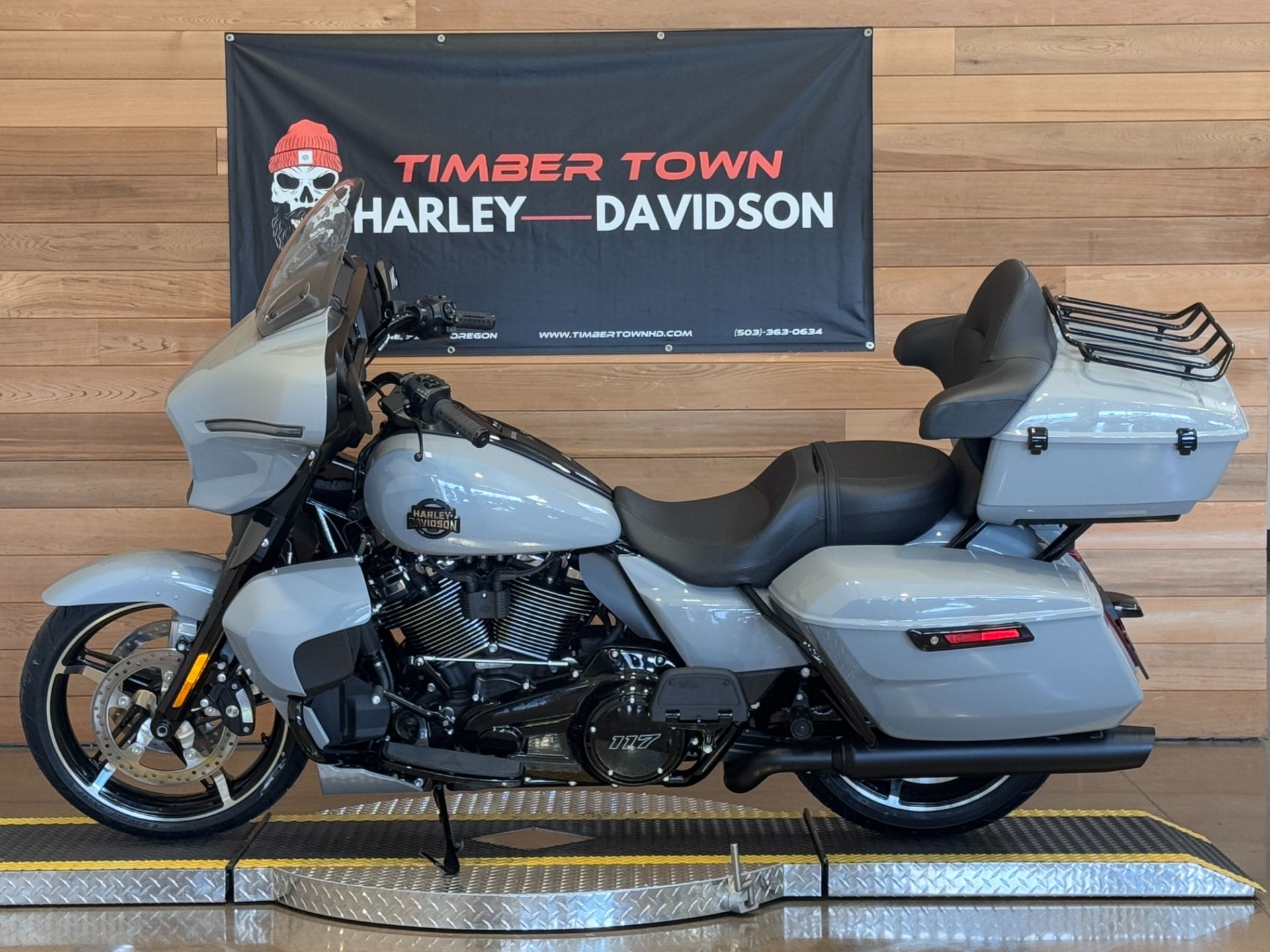 2025 Harley-Davidson Street Glide® Ultra in Salem, Oregon - Photo 5