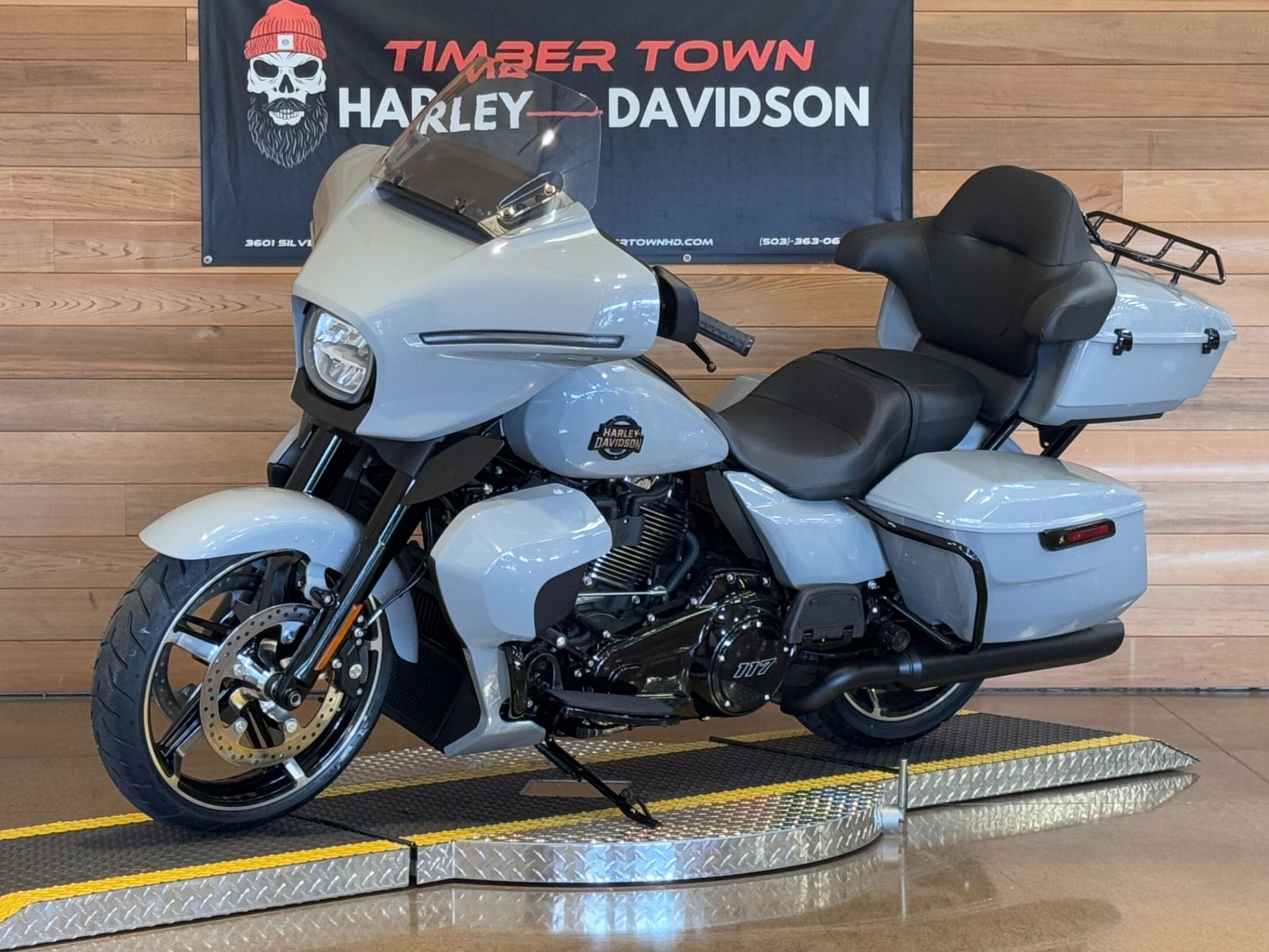2025 Harley-Davidson Street Glide® Ultra in Salem, Oregon - Photo 4