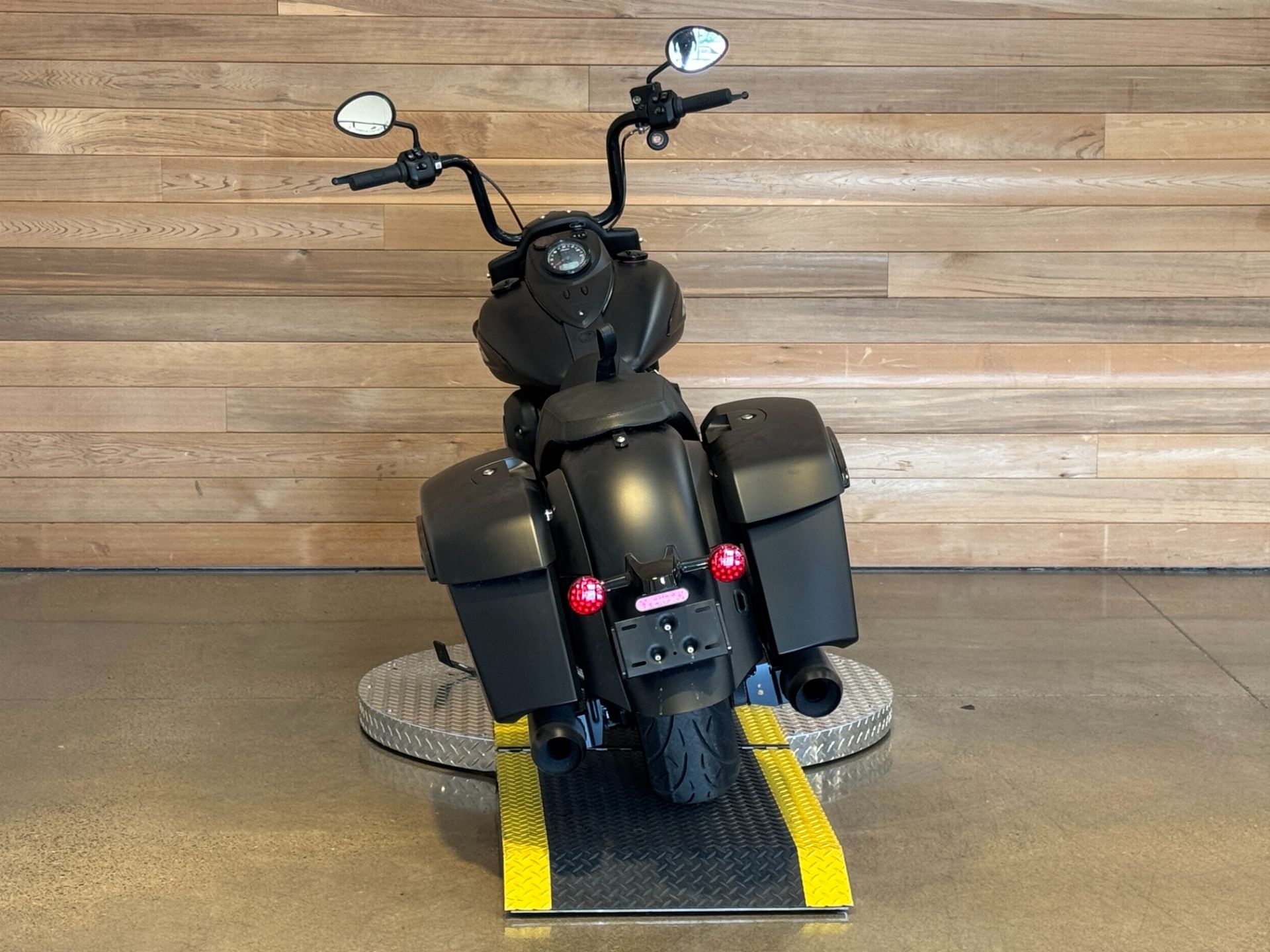 2021 Indian Motorcycle Springfield® Dark Horse® in Salem, Oregon - Photo 6