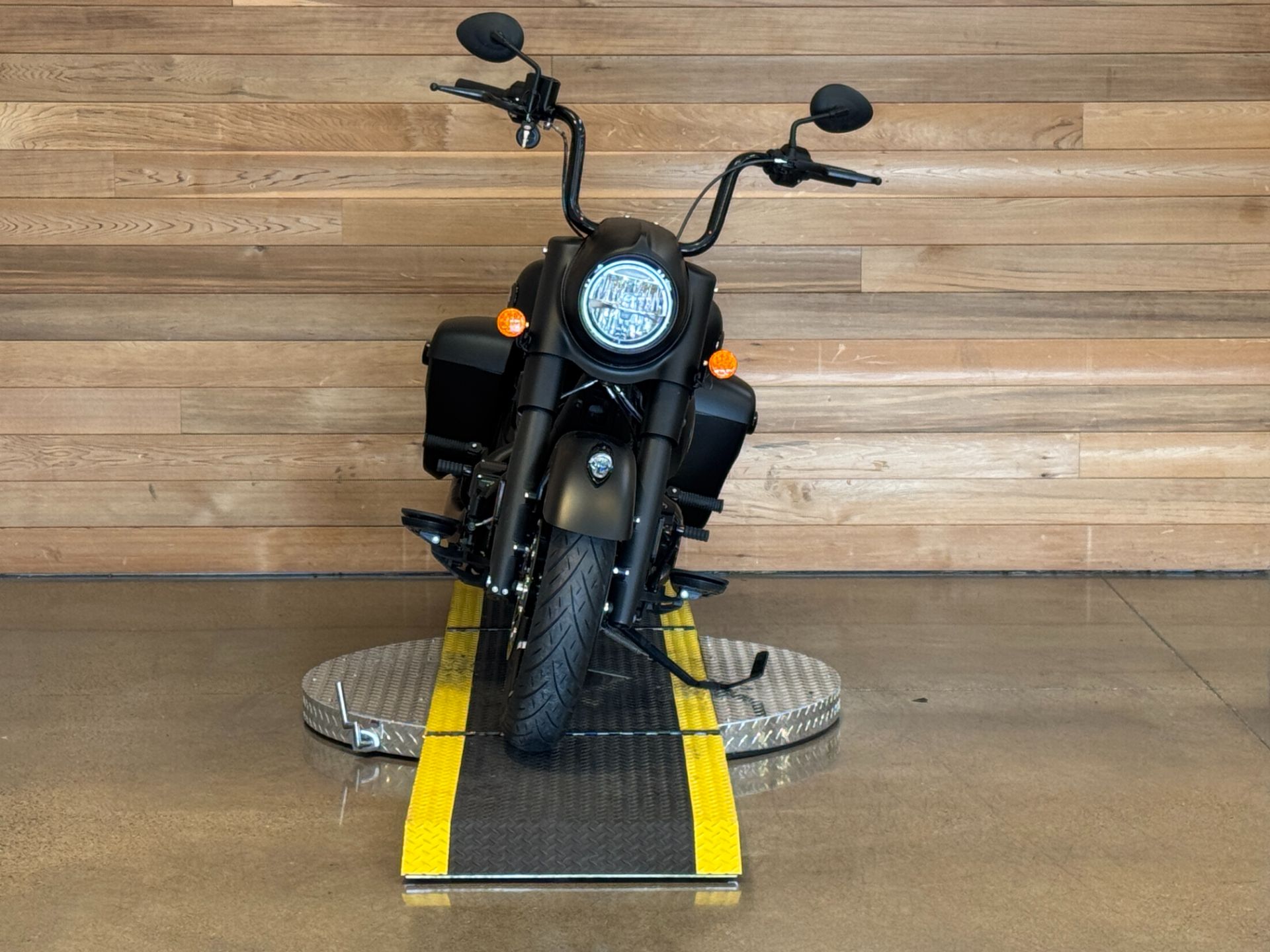 2021 Indian Motorcycle Springfield® Dark Horse® in Salem, Oregon - Photo 3