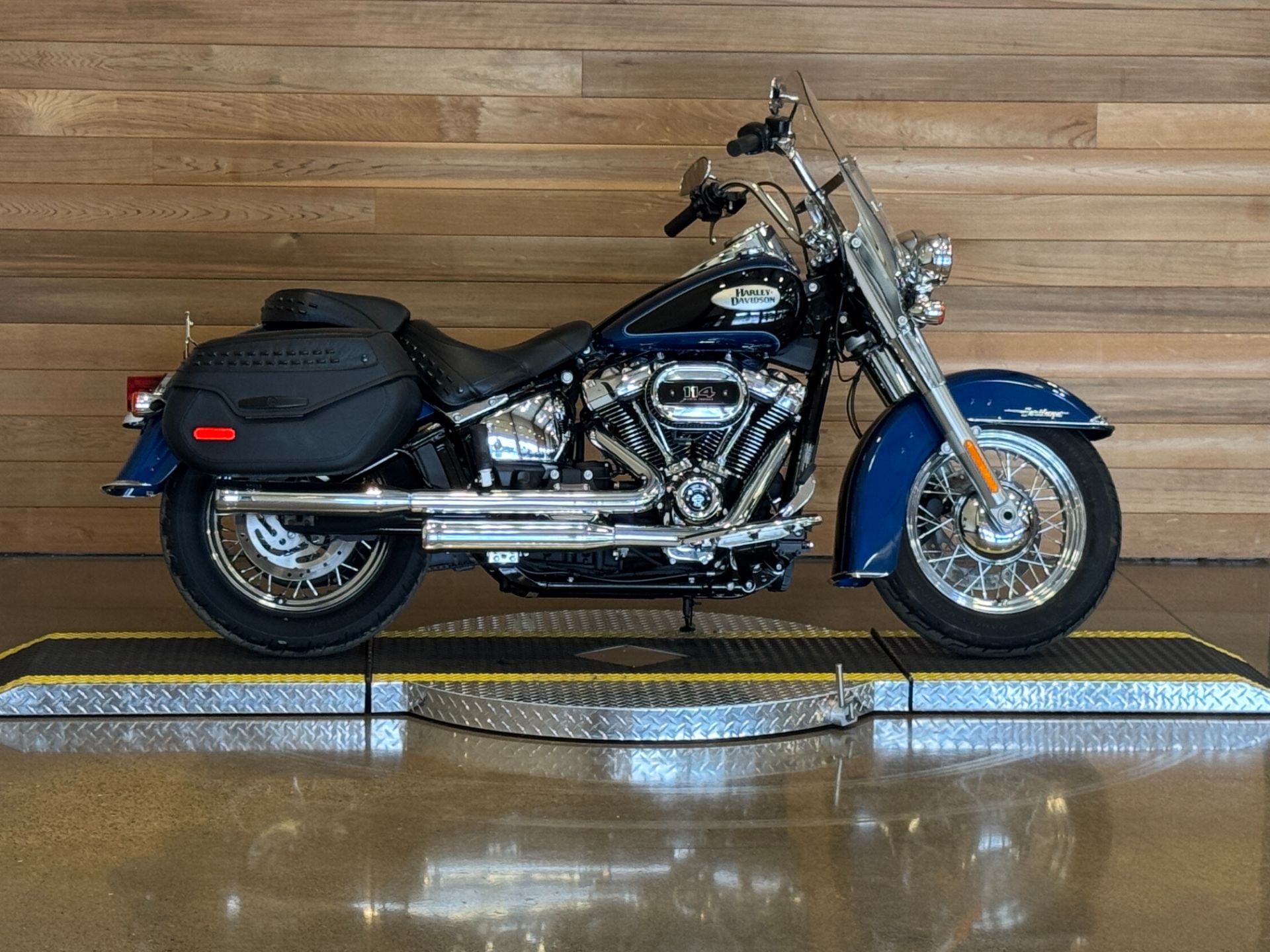 2022 Harley-Davidson Heritage Classic 114 in Salem, Oregon - Photo 1