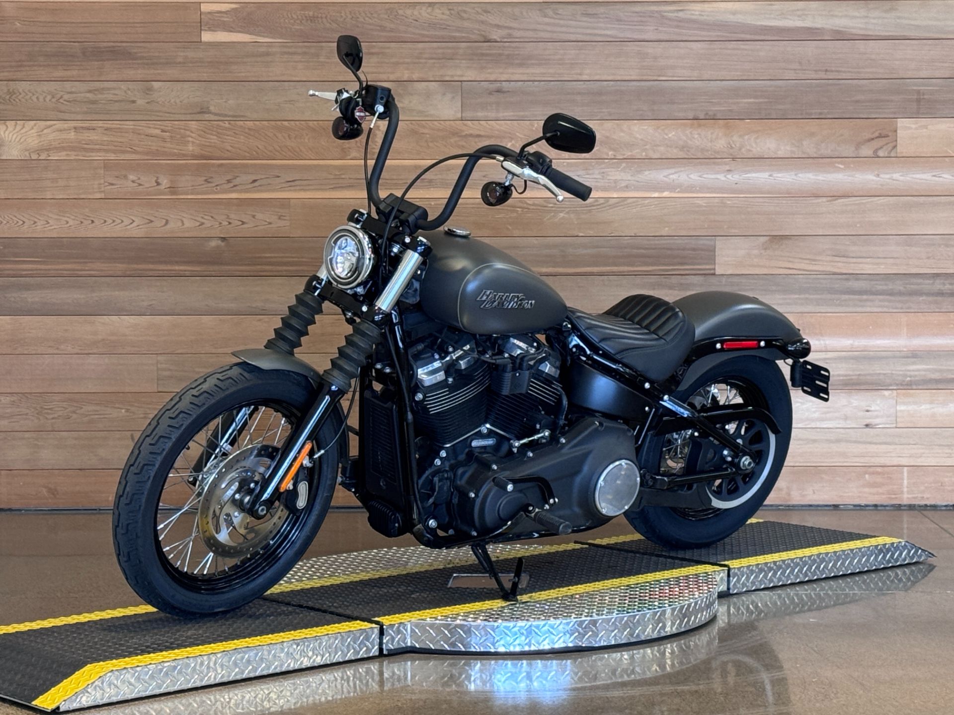 2019 Harley-Davidson Street Bob® in Salem, Oregon - Photo 4