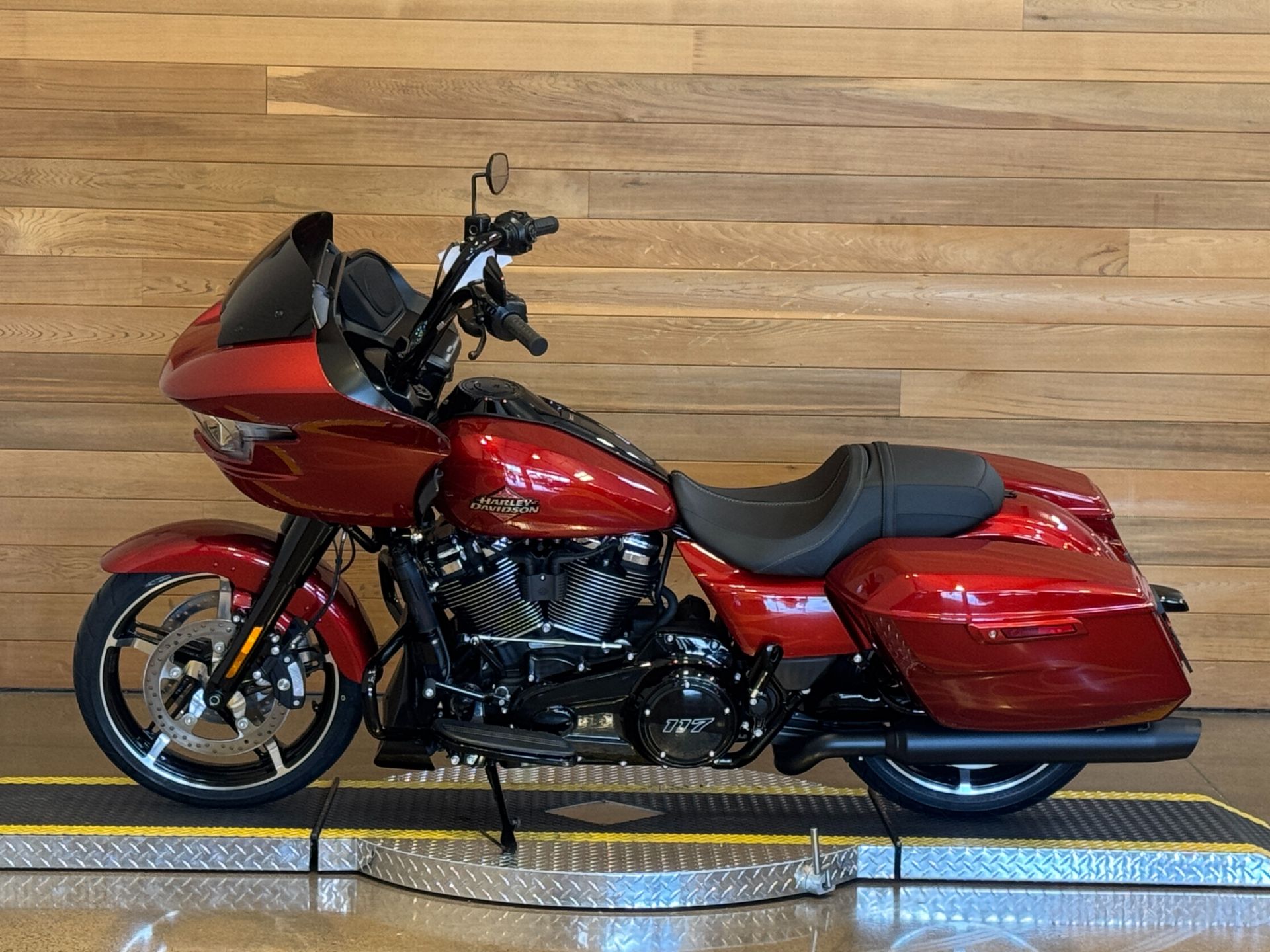 2025 Harley-Davidson Road Glide® in Salem, Oregon - Photo 5