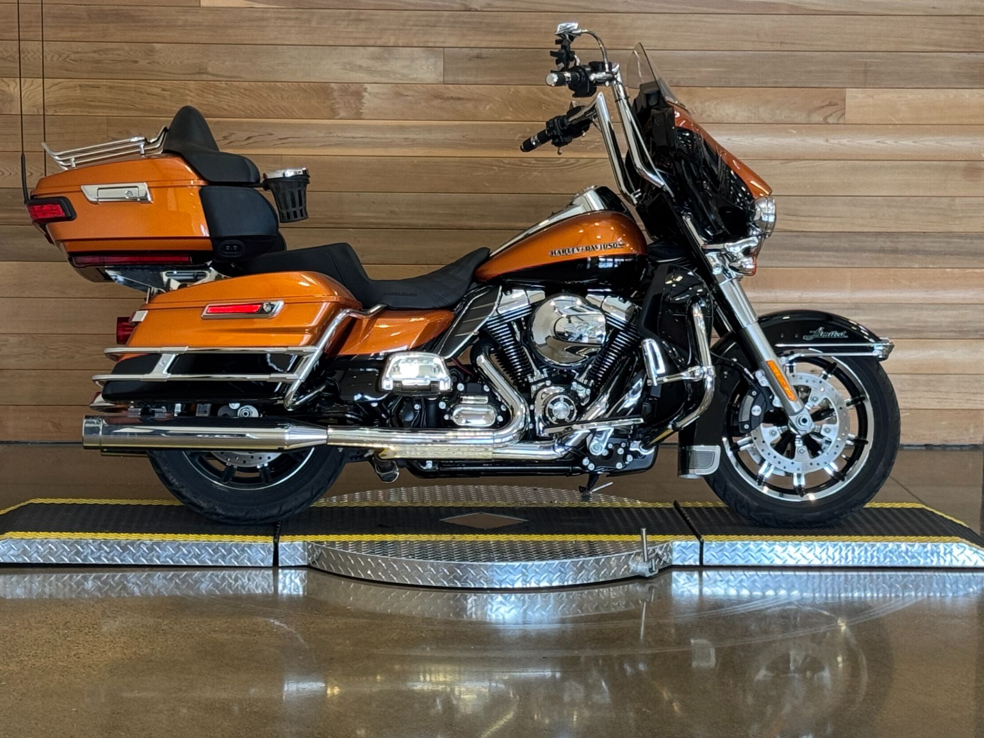 2014 Harley-Davidson Ultra Limited in Salem, Oregon - Photo 1