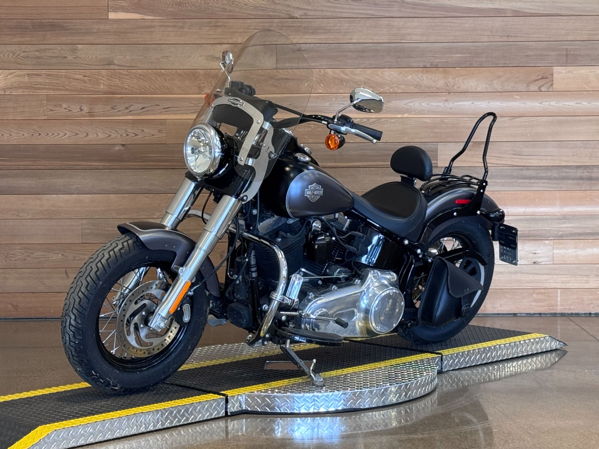 2015 Harley-Davidson Softail Slim® in Salem, Oregon - Photo 4