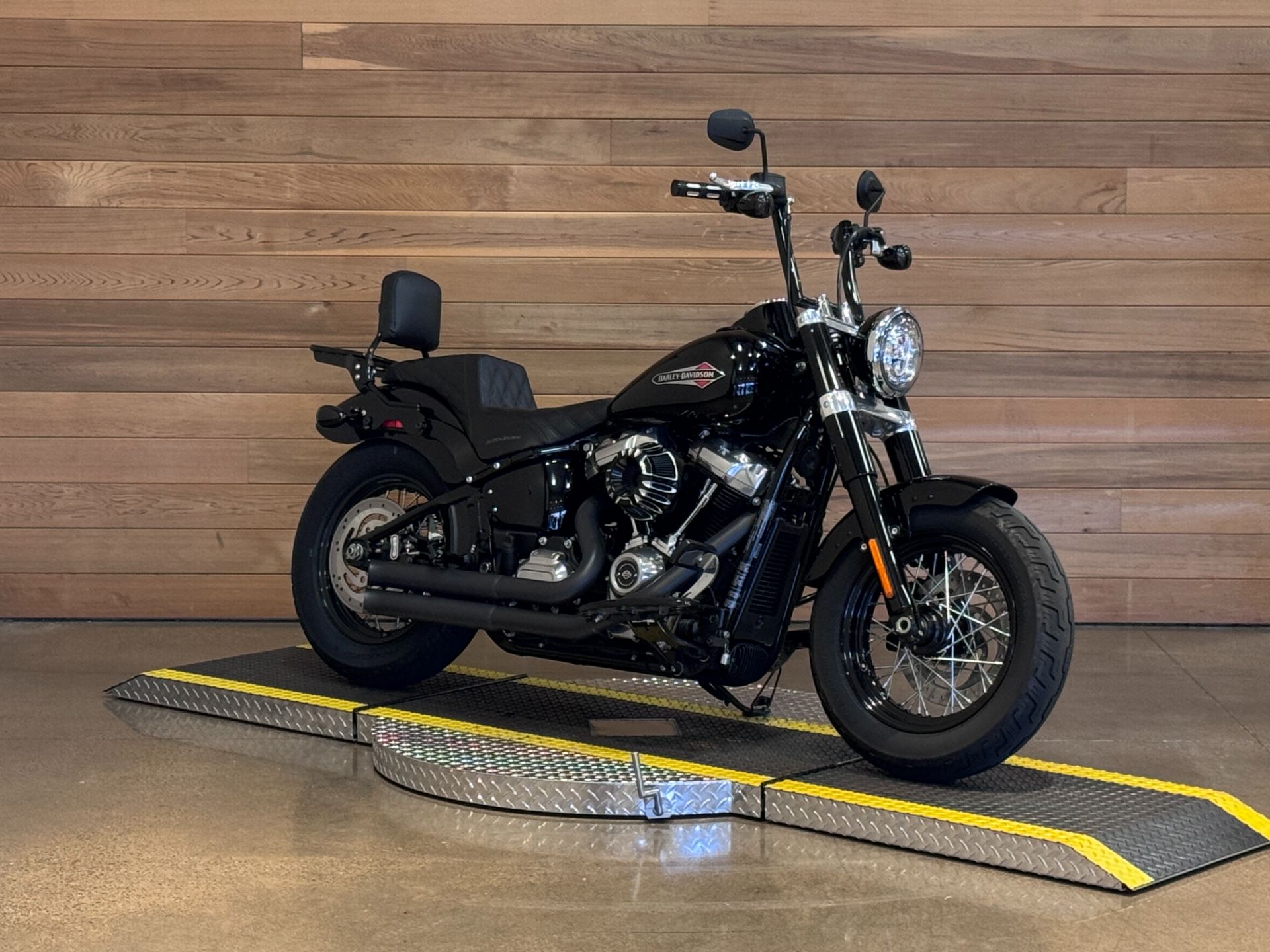 2018 Harley-Davidson Softail Slim® 107 in Salem, Oregon - Photo 2