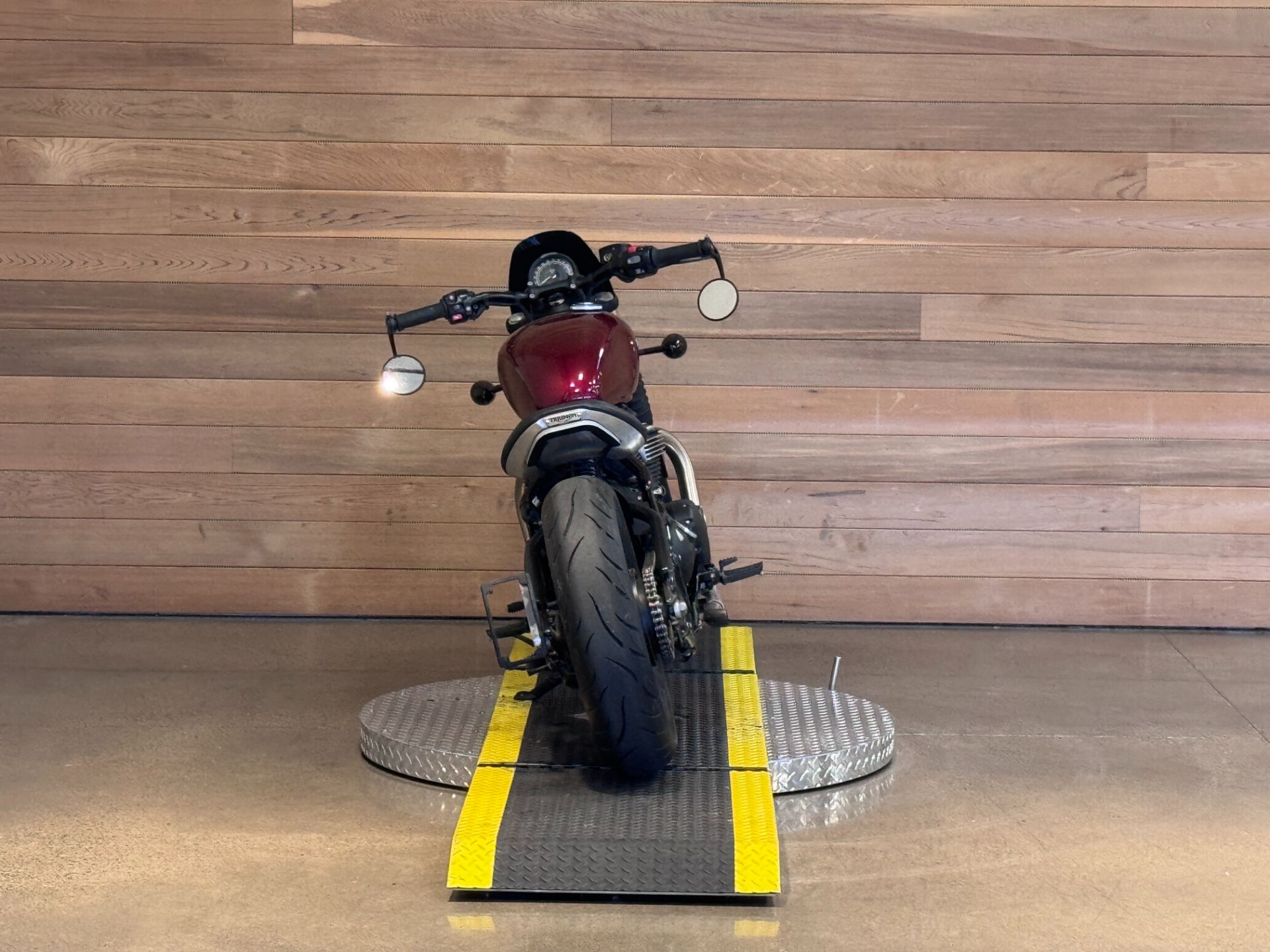 2022 Triumph Bonneville Bobber in Salem, Oregon - Photo 6