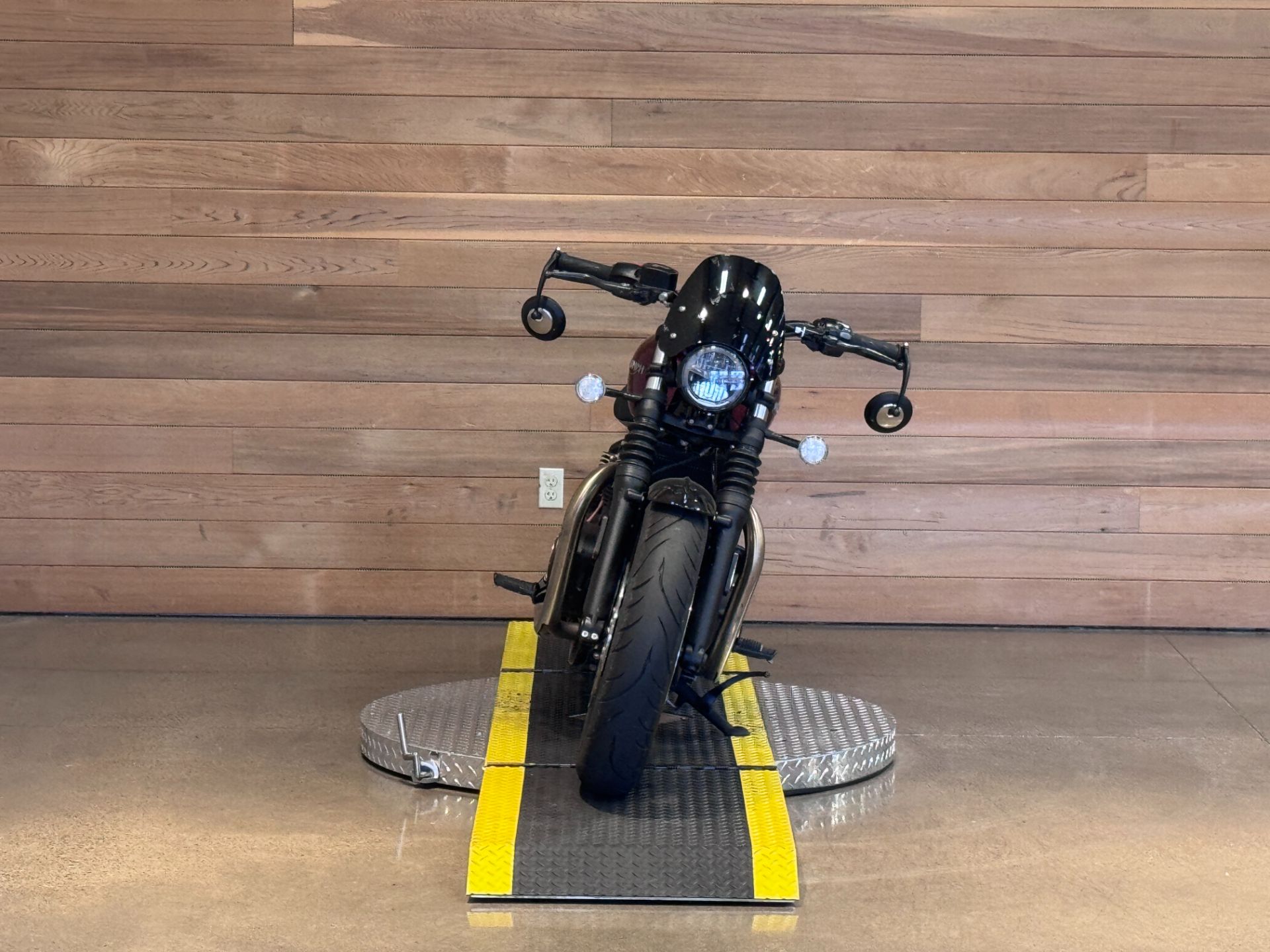 2022 Triumph Bonneville Bobber in Salem, Oregon - Photo 3