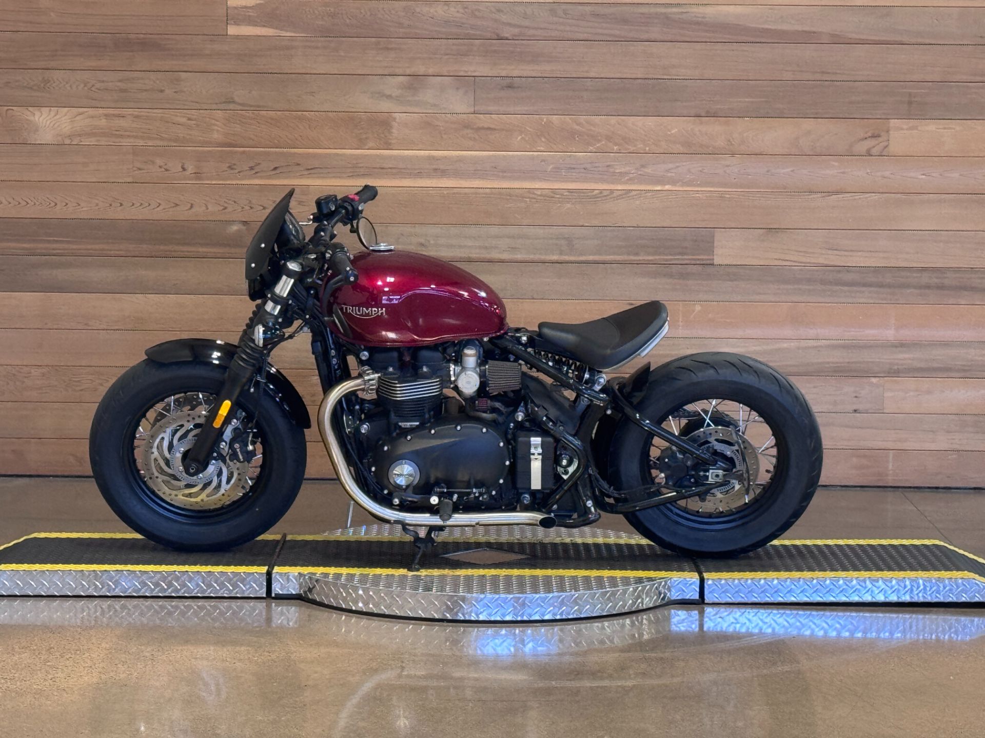 2022 Triumph Bonneville Bobber in Salem, Oregon - Photo 5