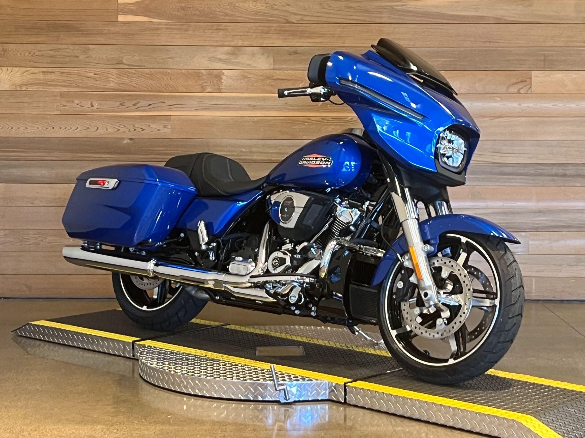 2024 Harley-Davidson Street Glide® in Salem, Oregon - Photo 2