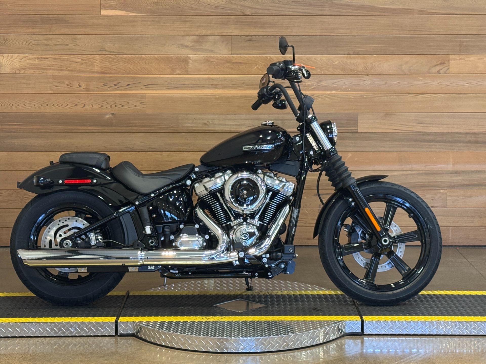 2025 Harley-Davidson Street Bob® in Salem, Oregon - Photo 1
