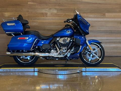 2025 Harley-Davidson Street Glide® Ultra in Salem, Oregon