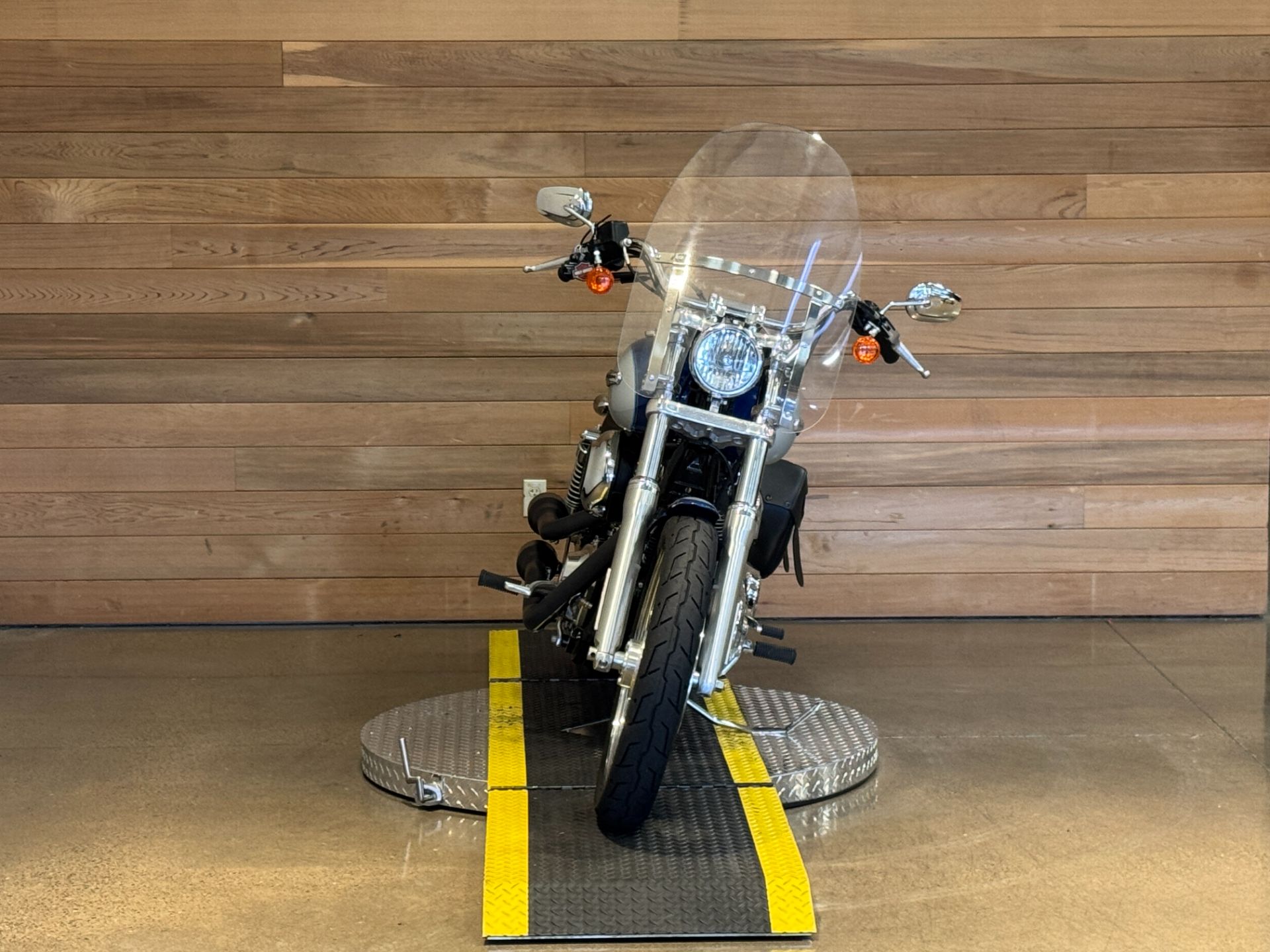 2010 Harley-Davidson Dyna® Super Glide® Custom in Salem, Oregon - Photo 3