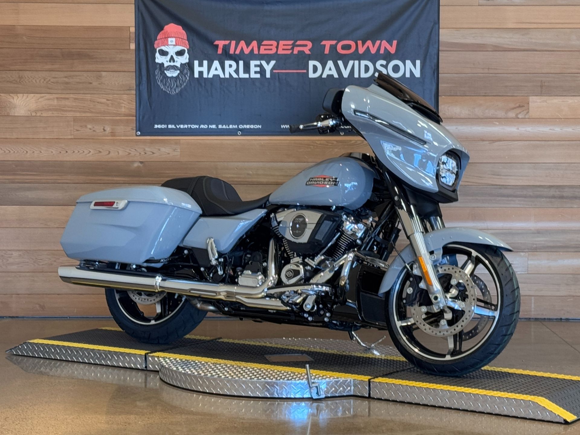 2024 Harley-Davidson Street Glide® in Salem, Oregon - Photo 2