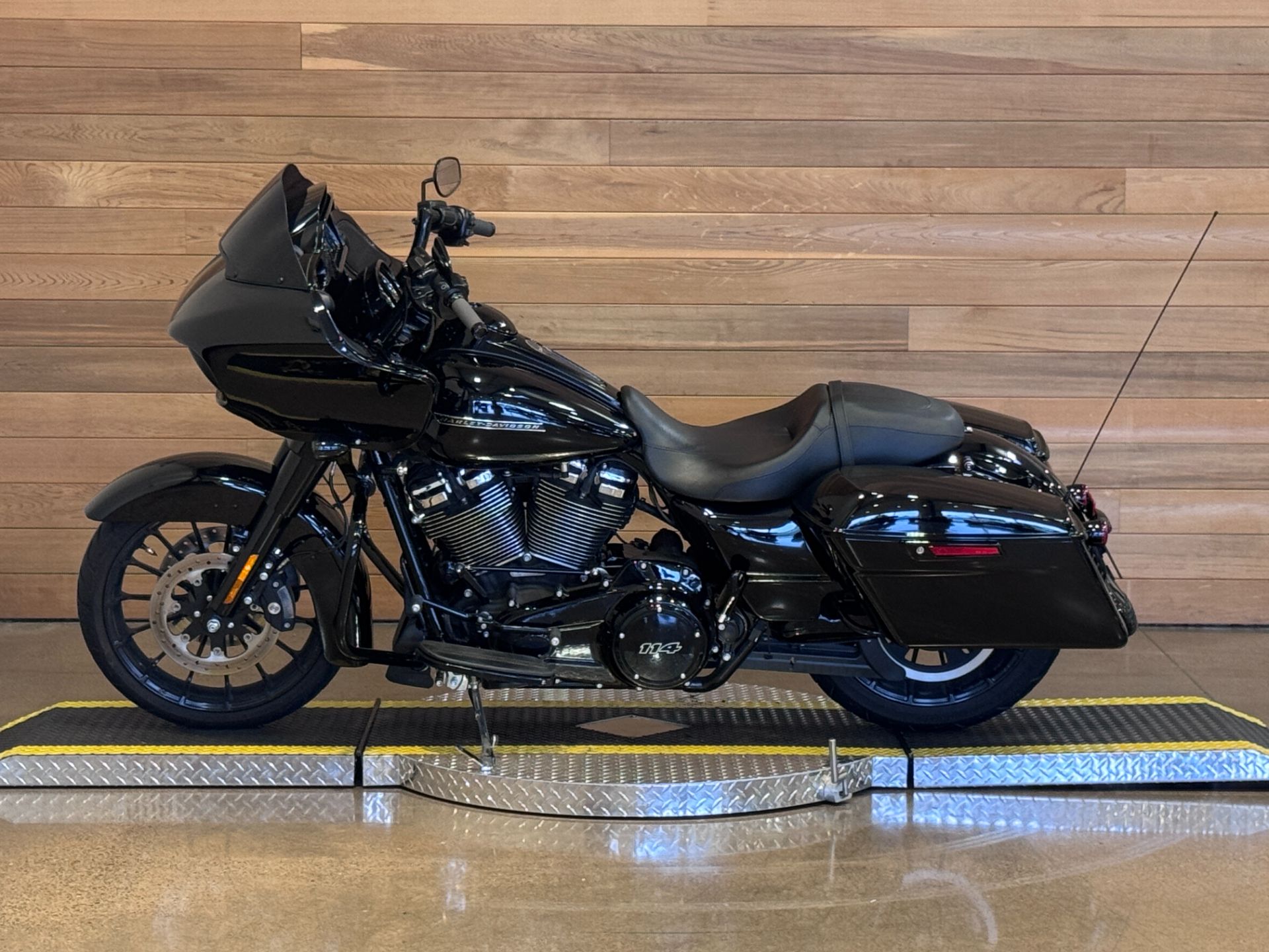 2019 Harley-Davidson Road Glide® Special in Salem, Oregon - Photo 5