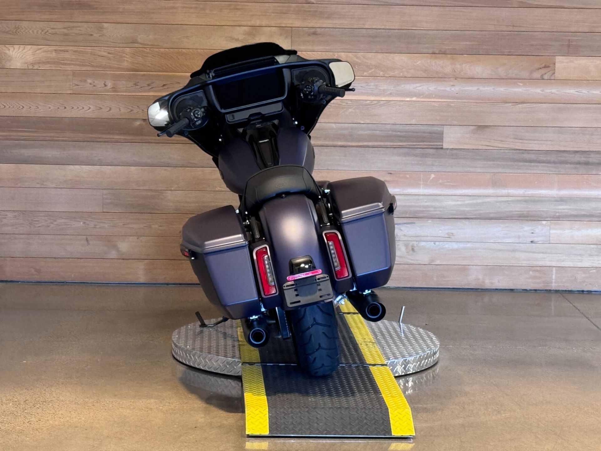2025 Harley-Davidson Street Glide® in Salem, Oregon - Photo 6