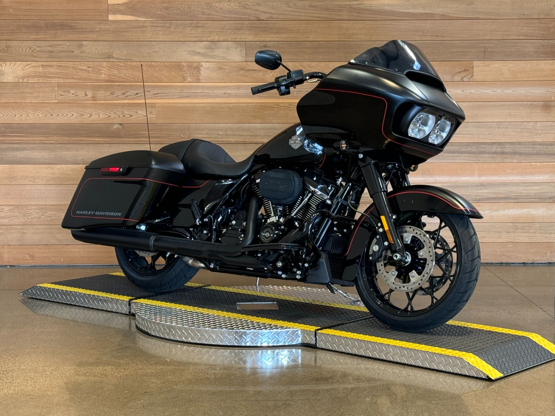 2023 Harley-Davidson Road Glide® Special in Salem, Oregon - Photo 5