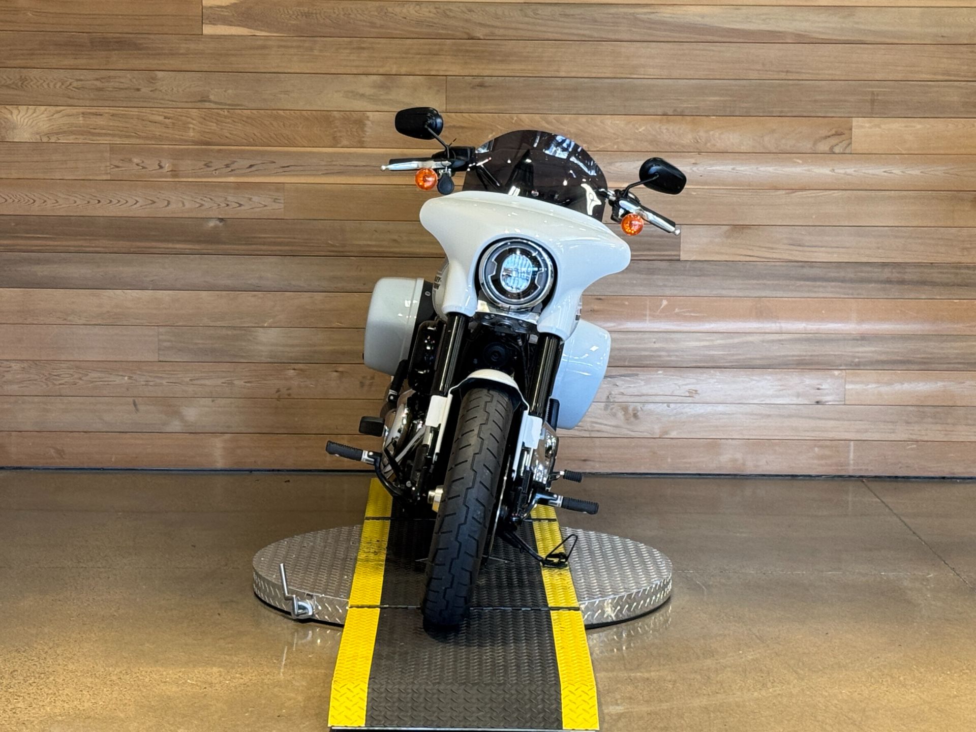 2021 Harley-Davidson Sport Glide® in Salem, Oregon - Photo 3
