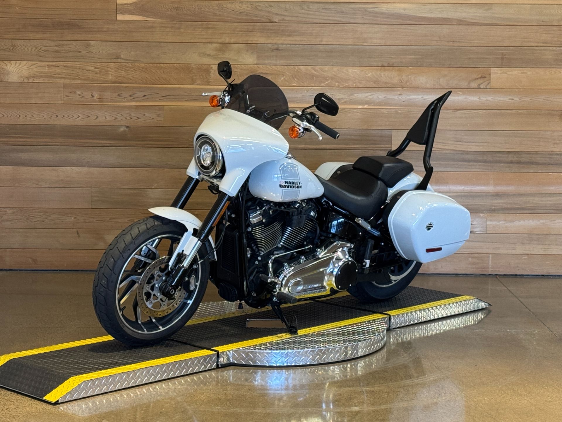 2021 Harley-Davidson Sport Glide® in Salem, Oregon - Photo 4