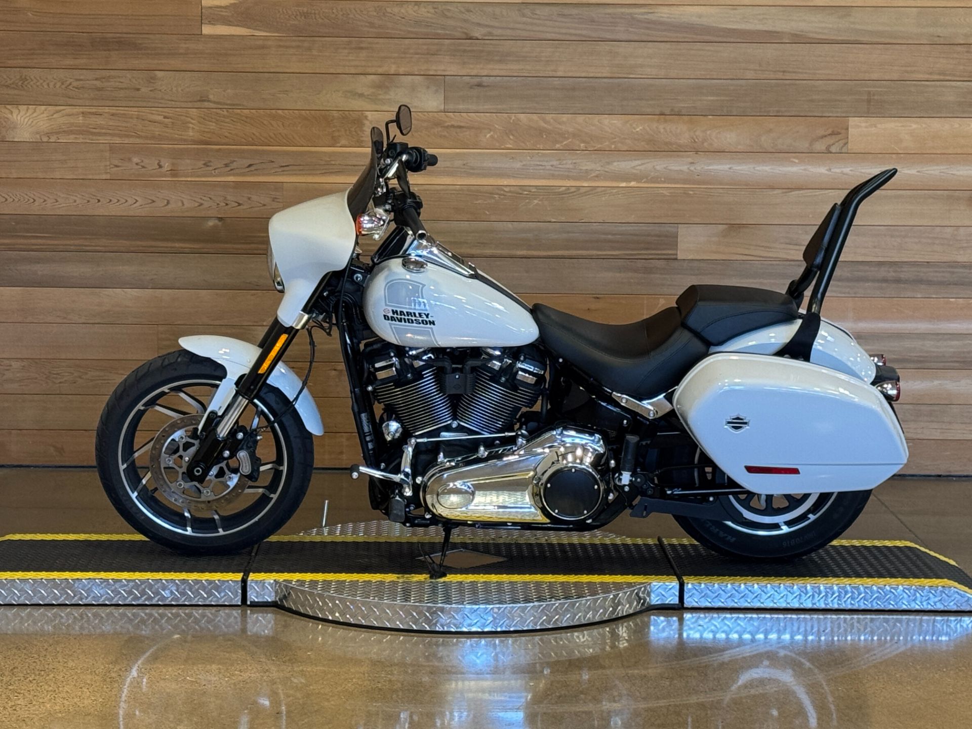 2021 Harley-Davidson Sport Glide® in Salem, Oregon - Photo 5