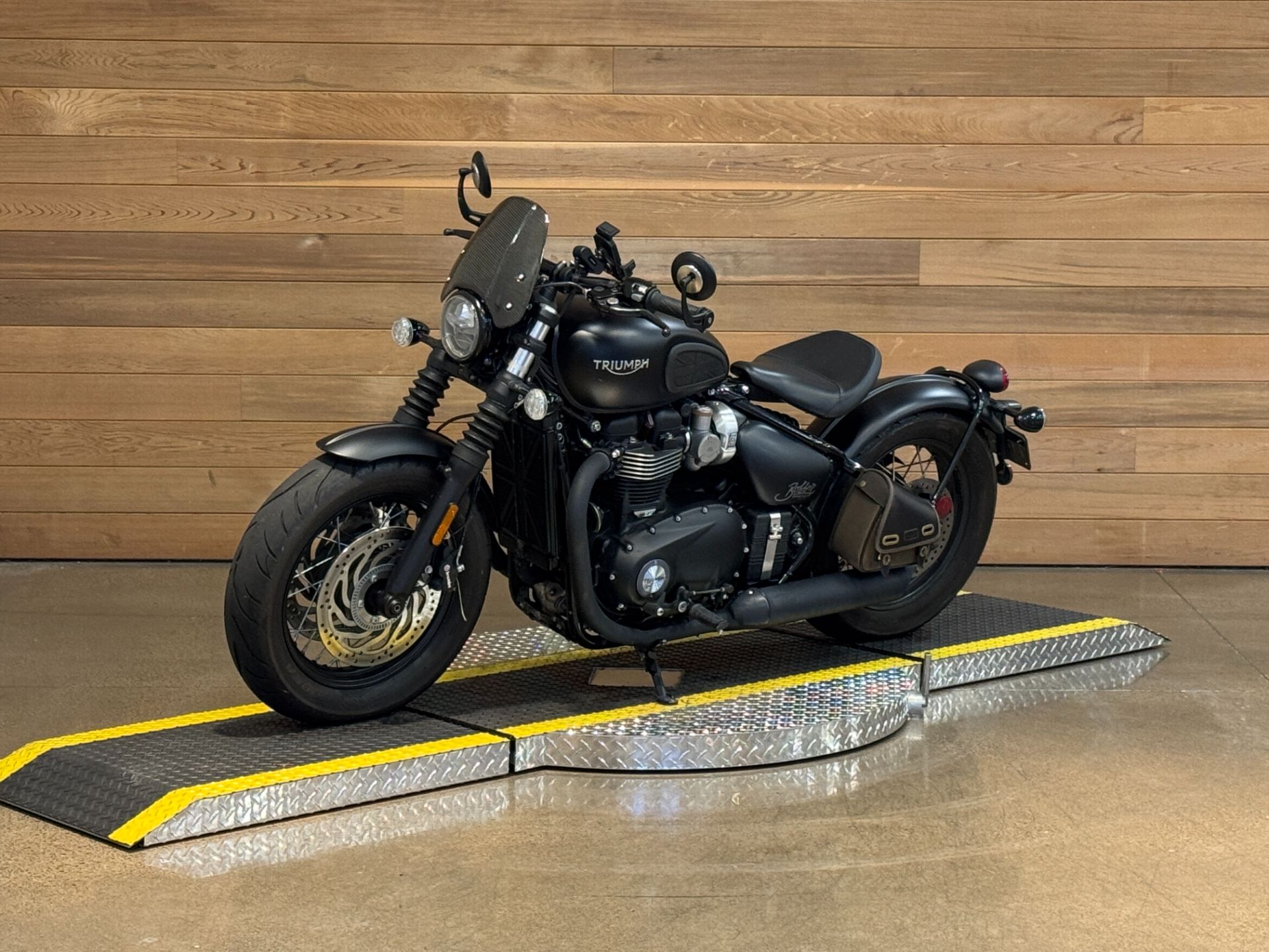 2018 Triumph Bonneville Bobber in Salem, Oregon - Photo 4