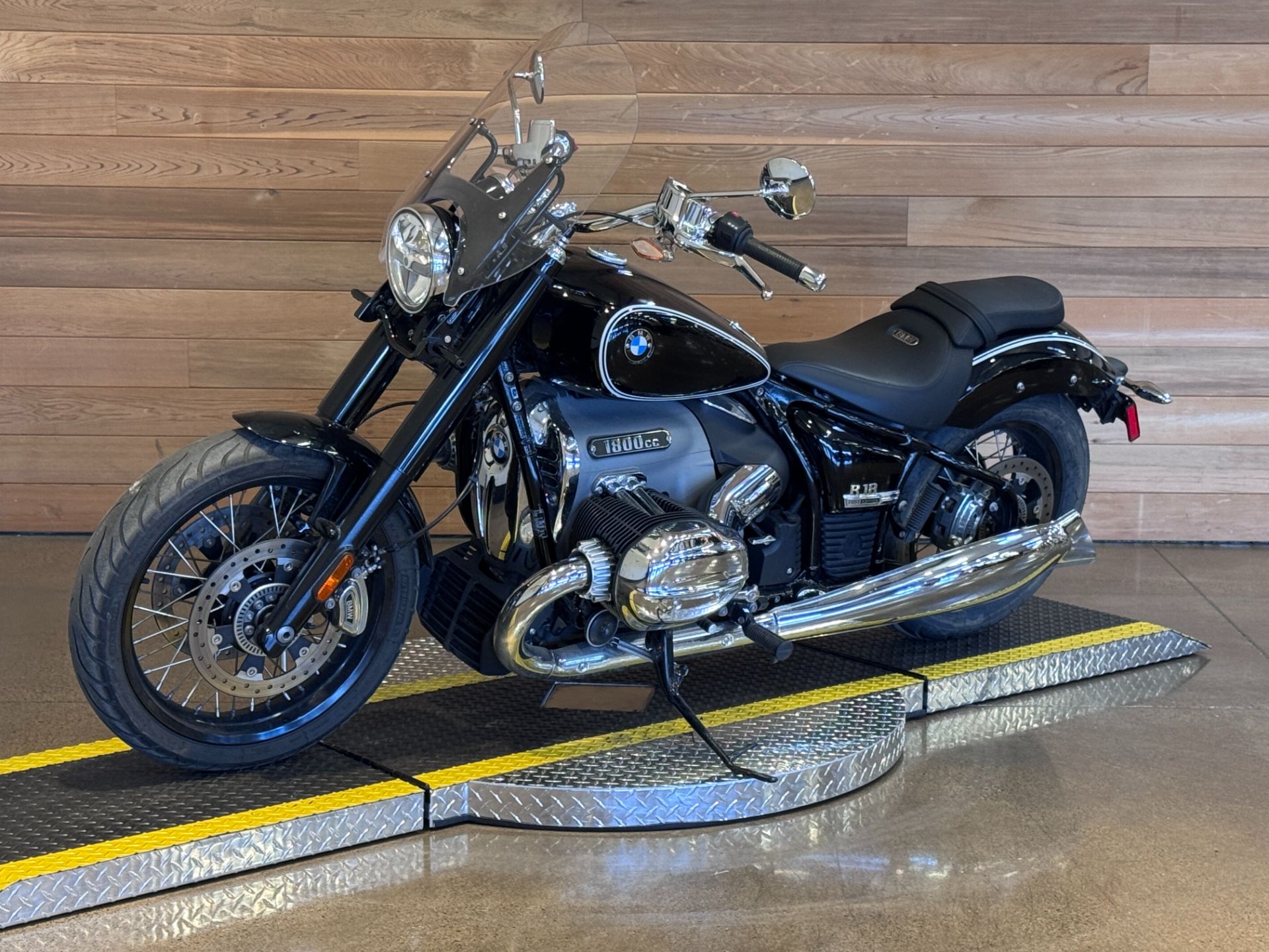 2021 BMW R 18 in Salem, Oregon - Photo 4