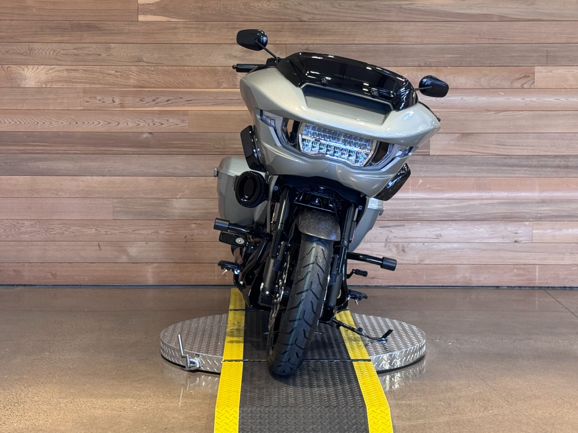 2025 Harley-Davidson CVO™ Road Glide® ST in Salem, Oregon - Photo 3