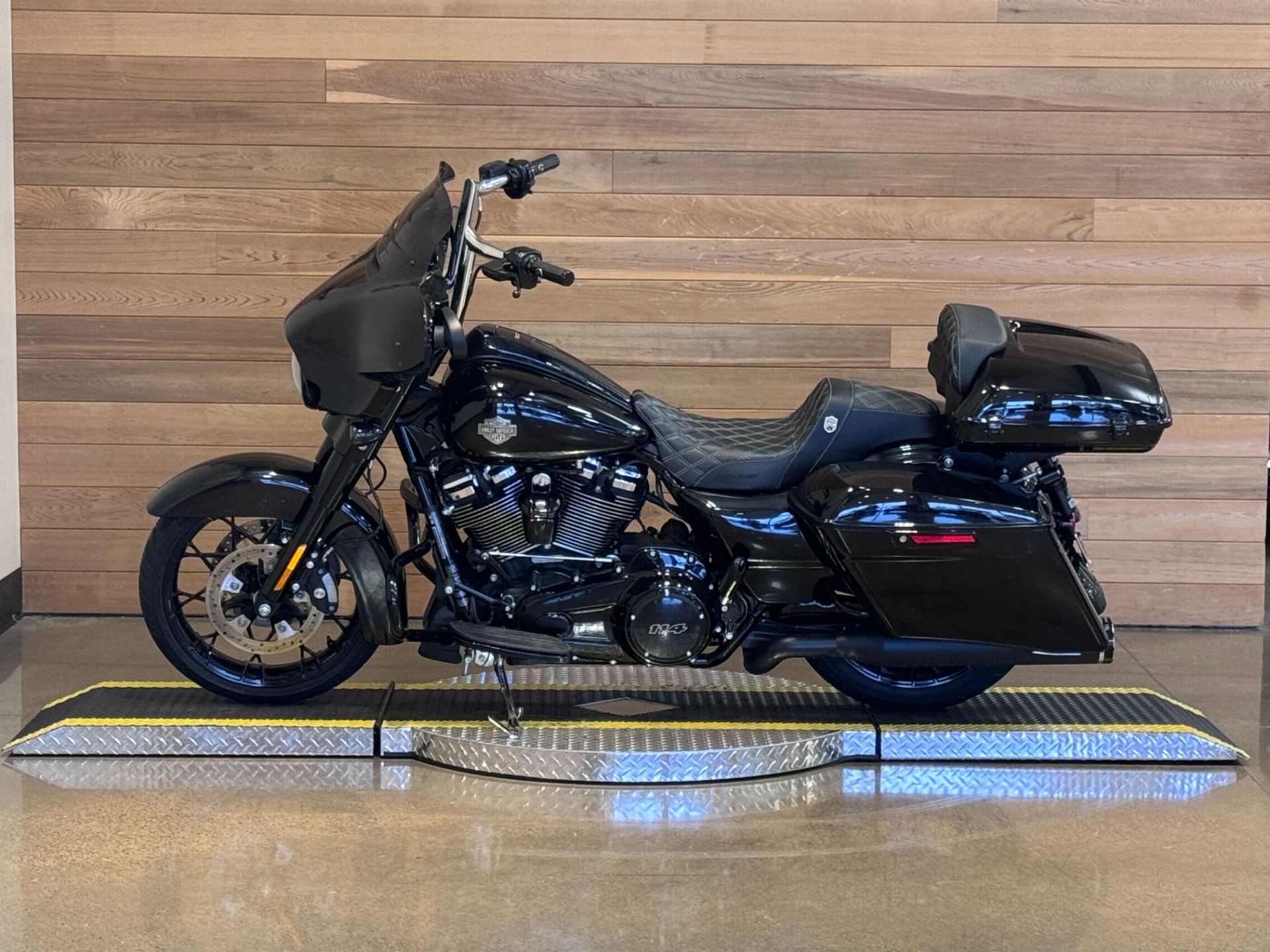 2021 Harley-Davidson Street Glide® Special in Salem, Oregon - Photo 5