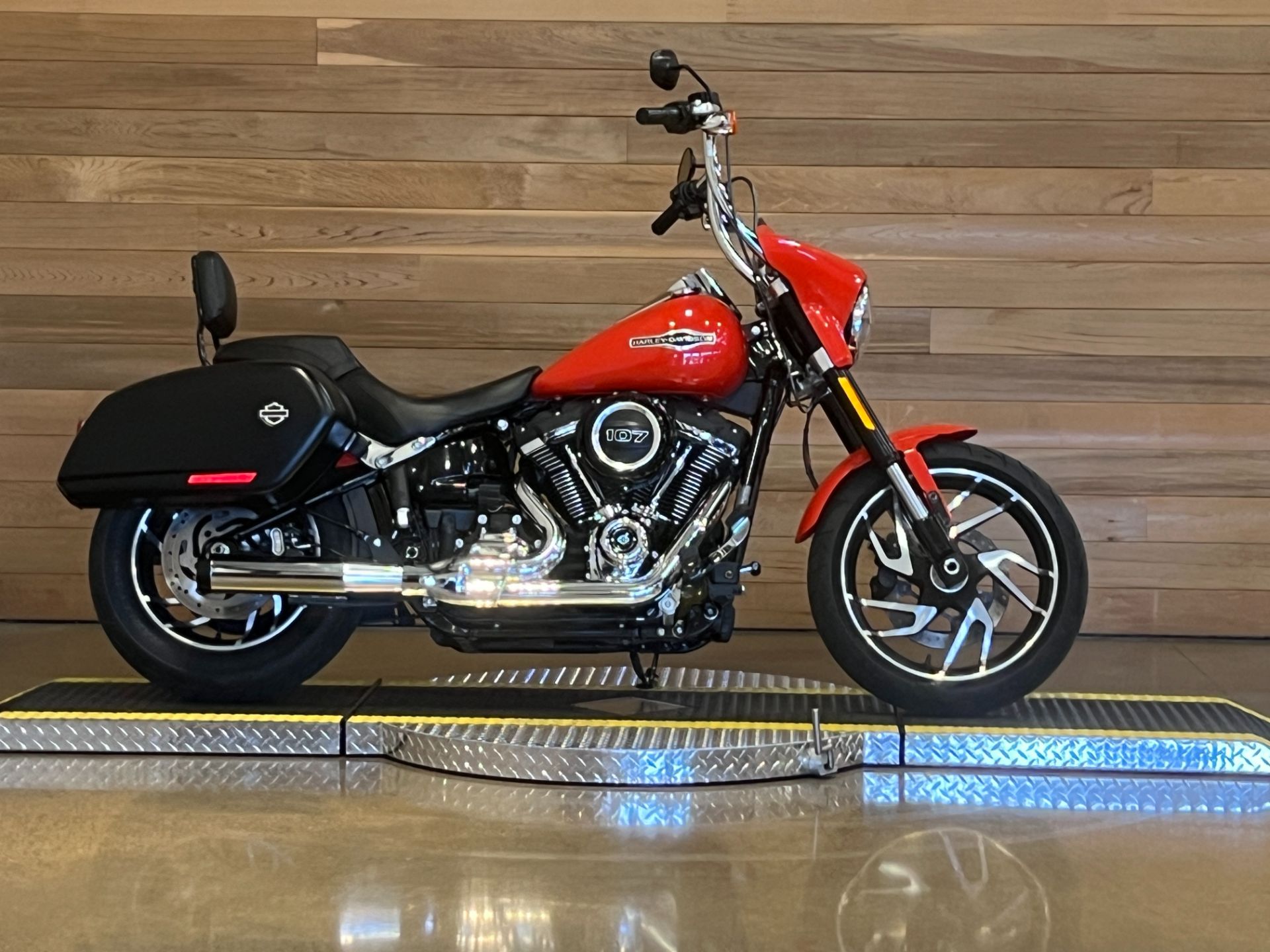 2020 Harley-Davidson Sport Glide® in Salem, Oregon - Photo 1