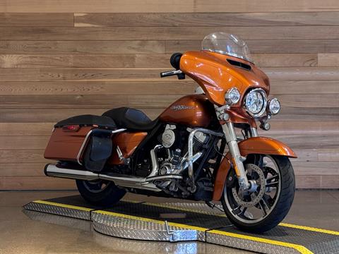 2015 Harley-Davidson Street Glide® Special in Salem, Oregon - Photo 2