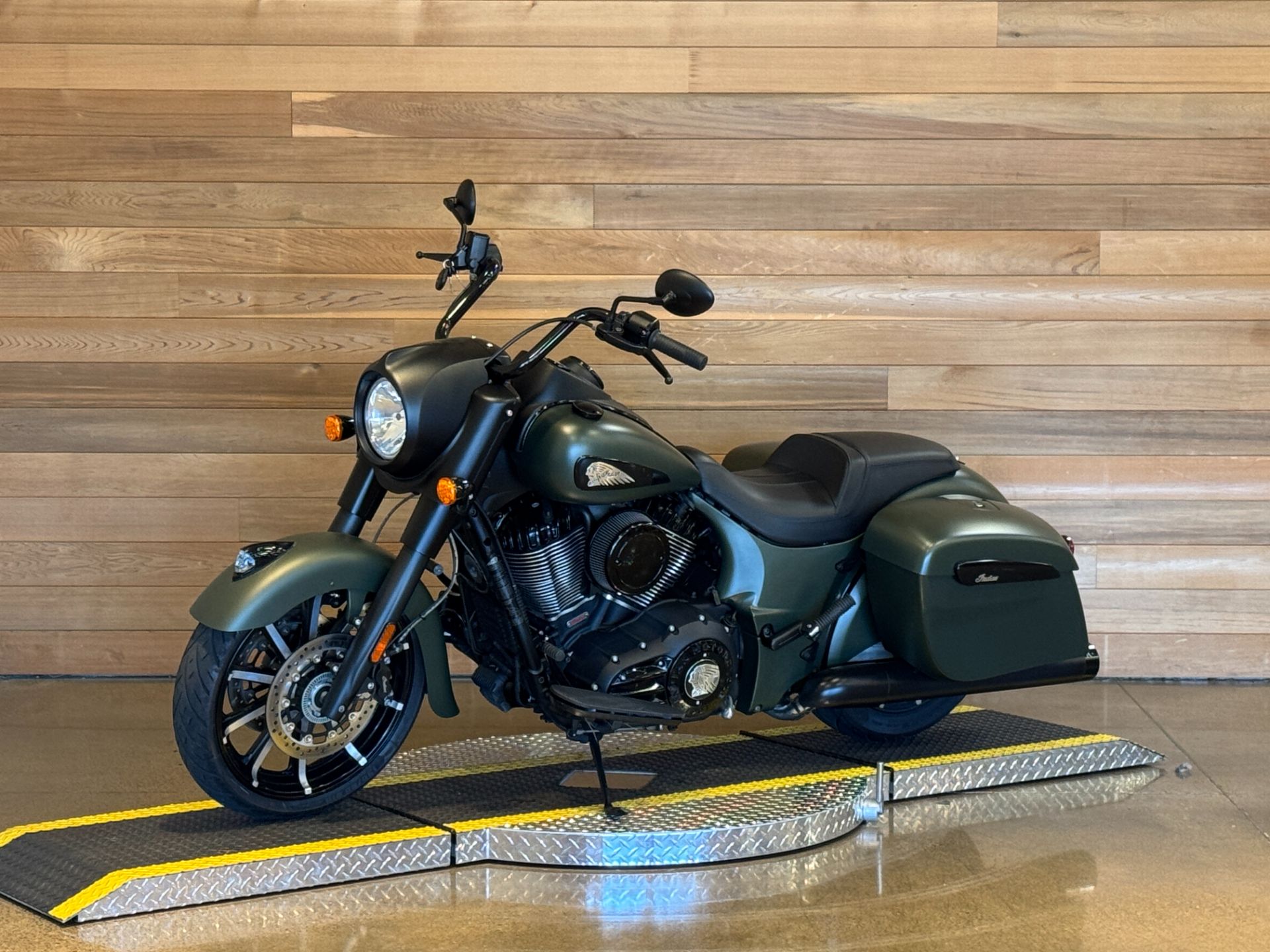 2024 Indian Motorcycle Springfield® Dark Horse® in Salem, Oregon - Photo 4