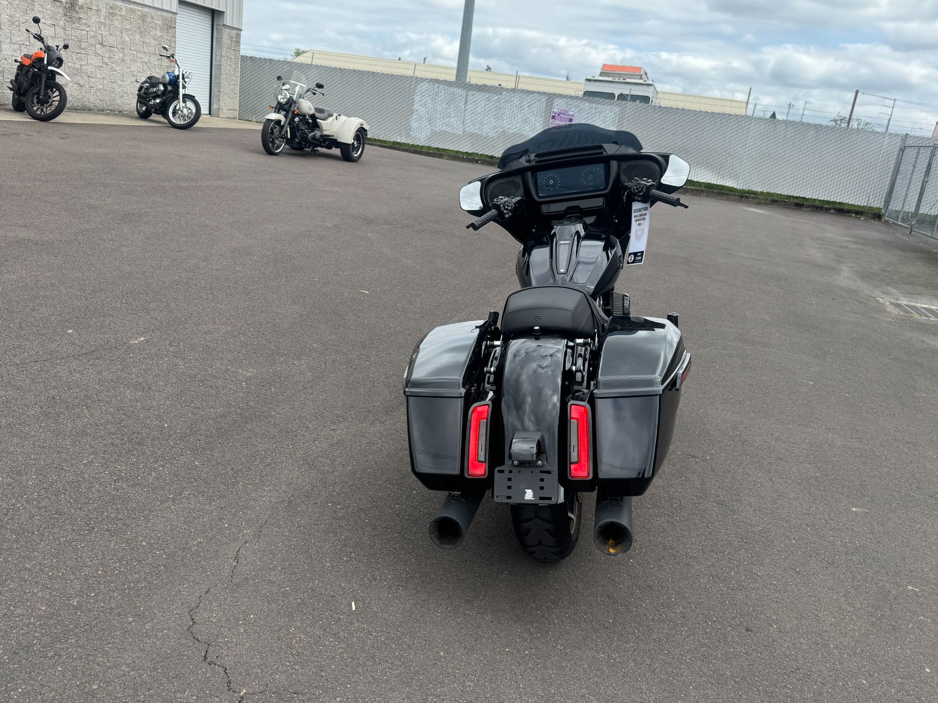 2024 Harley-Davidson Street Glide® 6