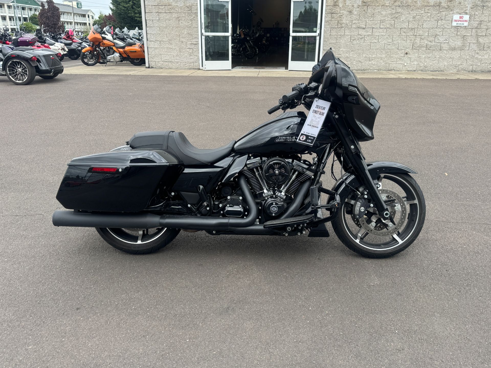 2024 Harley-Davidson Street Glide® 1