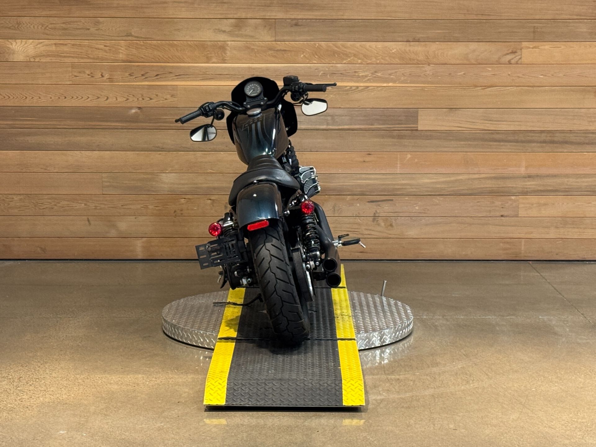 2021 Harley-Davidson Iron 883™ in Salem, Oregon - Photo 6