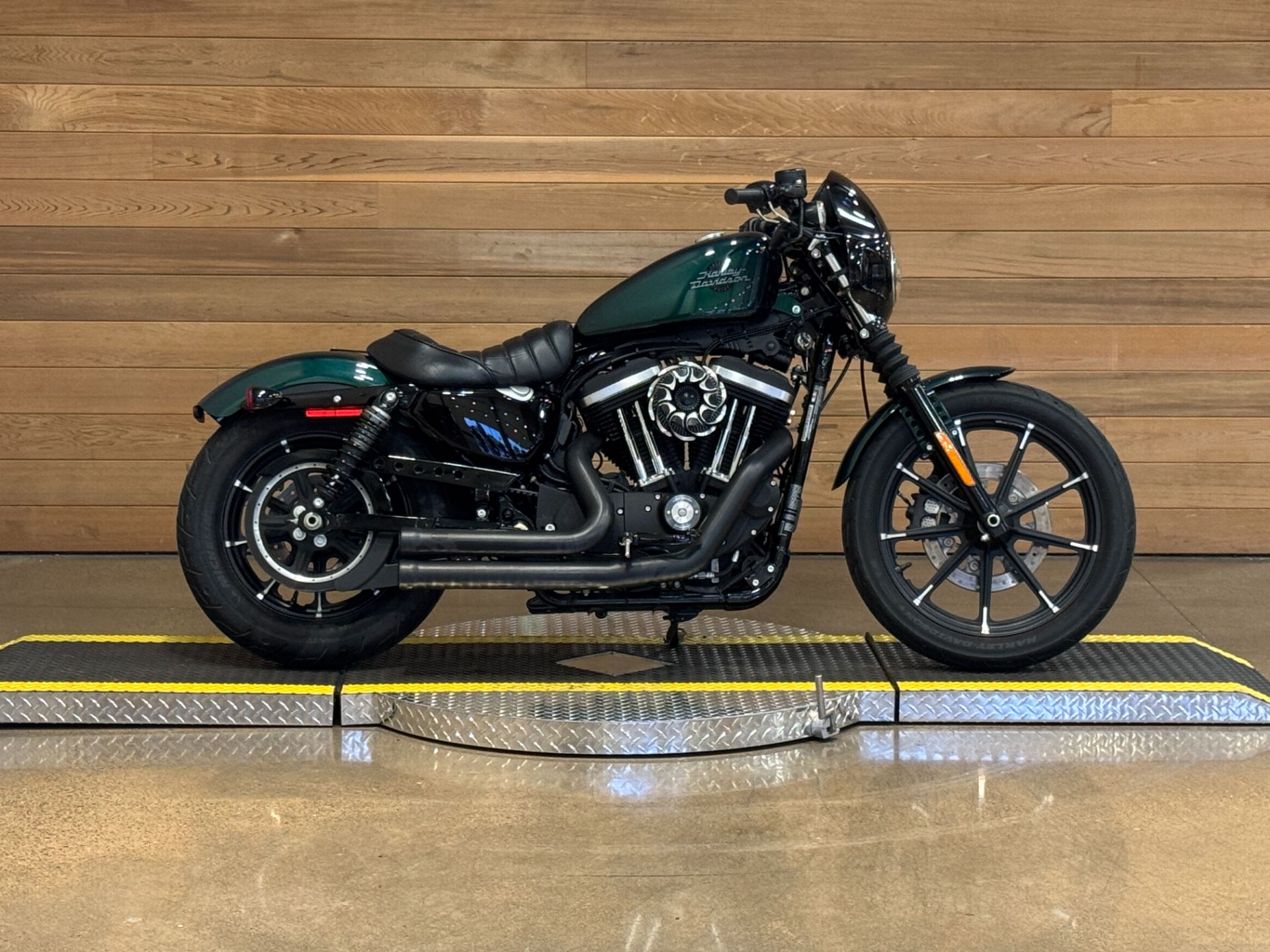2021 Harley-Davidson Iron 883™ in Salem, Oregon - Photo 1