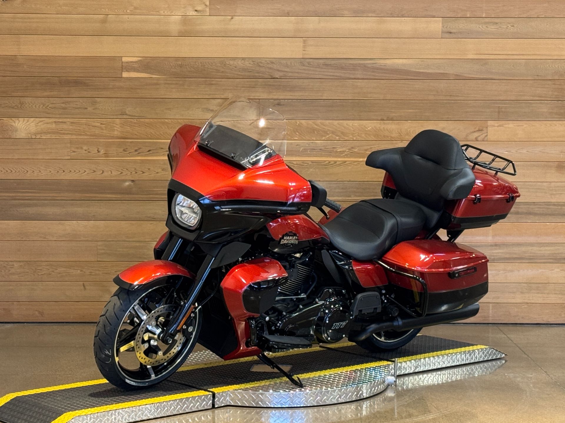 2025 Harley-Davidson Street Glide® Ultra in Salem, Oregon - Photo 4