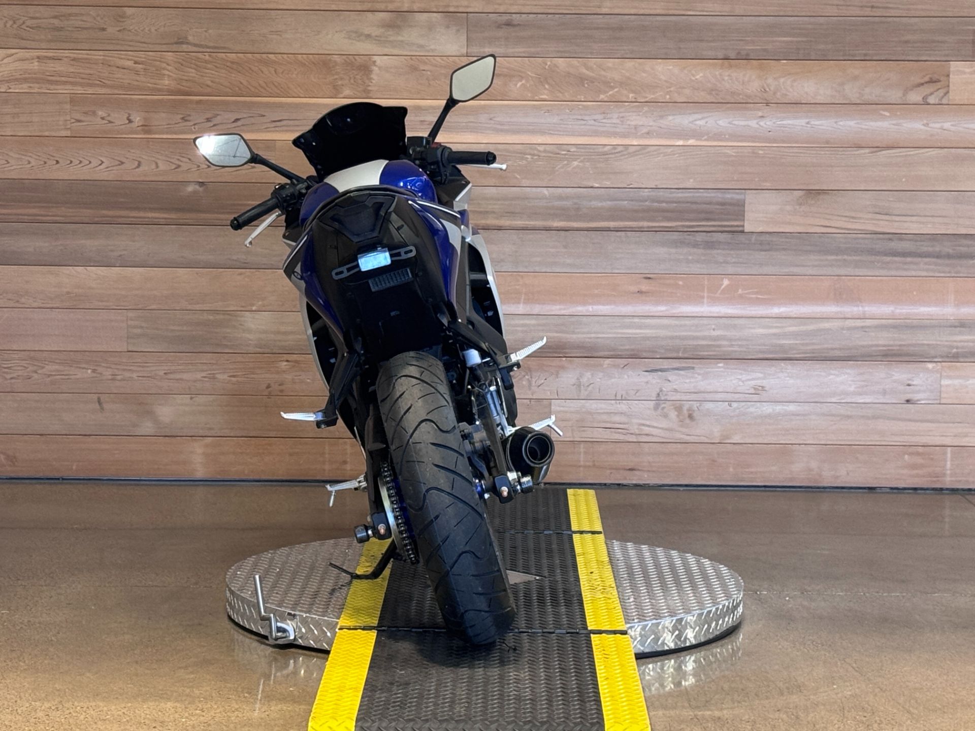 2015 Yamaha YZF-R3 in Salem, Oregon - Photo 6