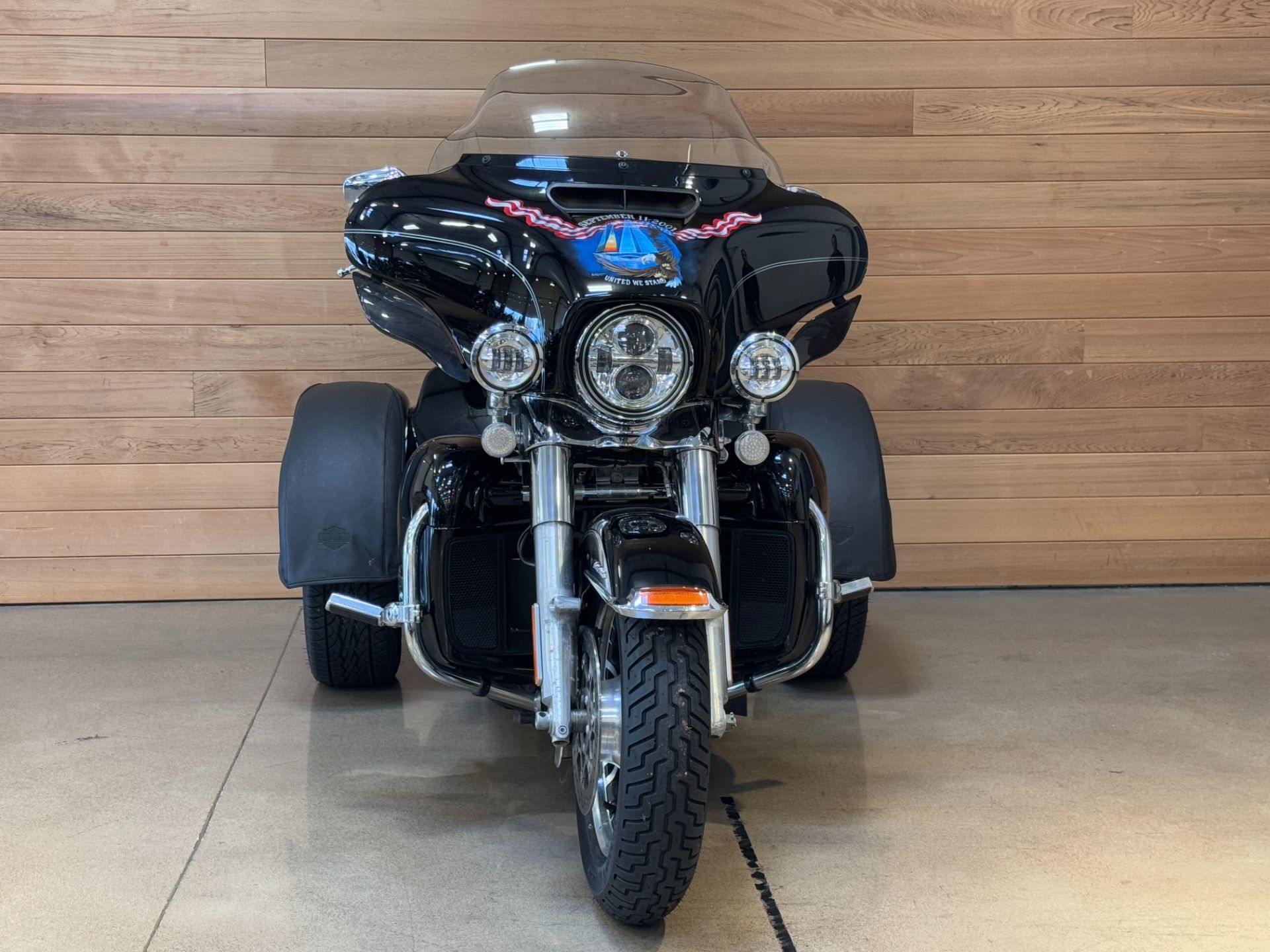 2016 Harley-Davidson Tri Glide® Ultra in Salem, Oregon - Photo 3
