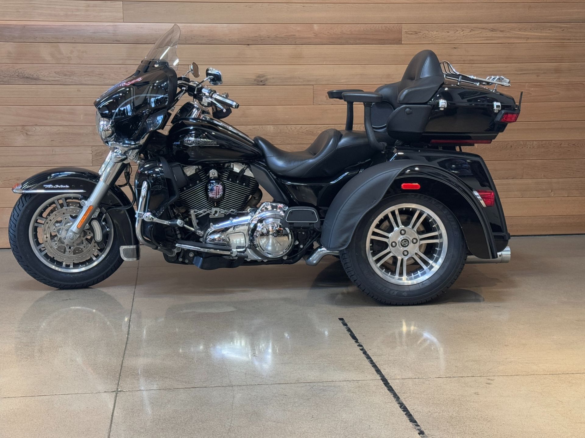 2016 Harley-Davidson Tri Glide® Ultra in Salem, Oregon - Photo 5