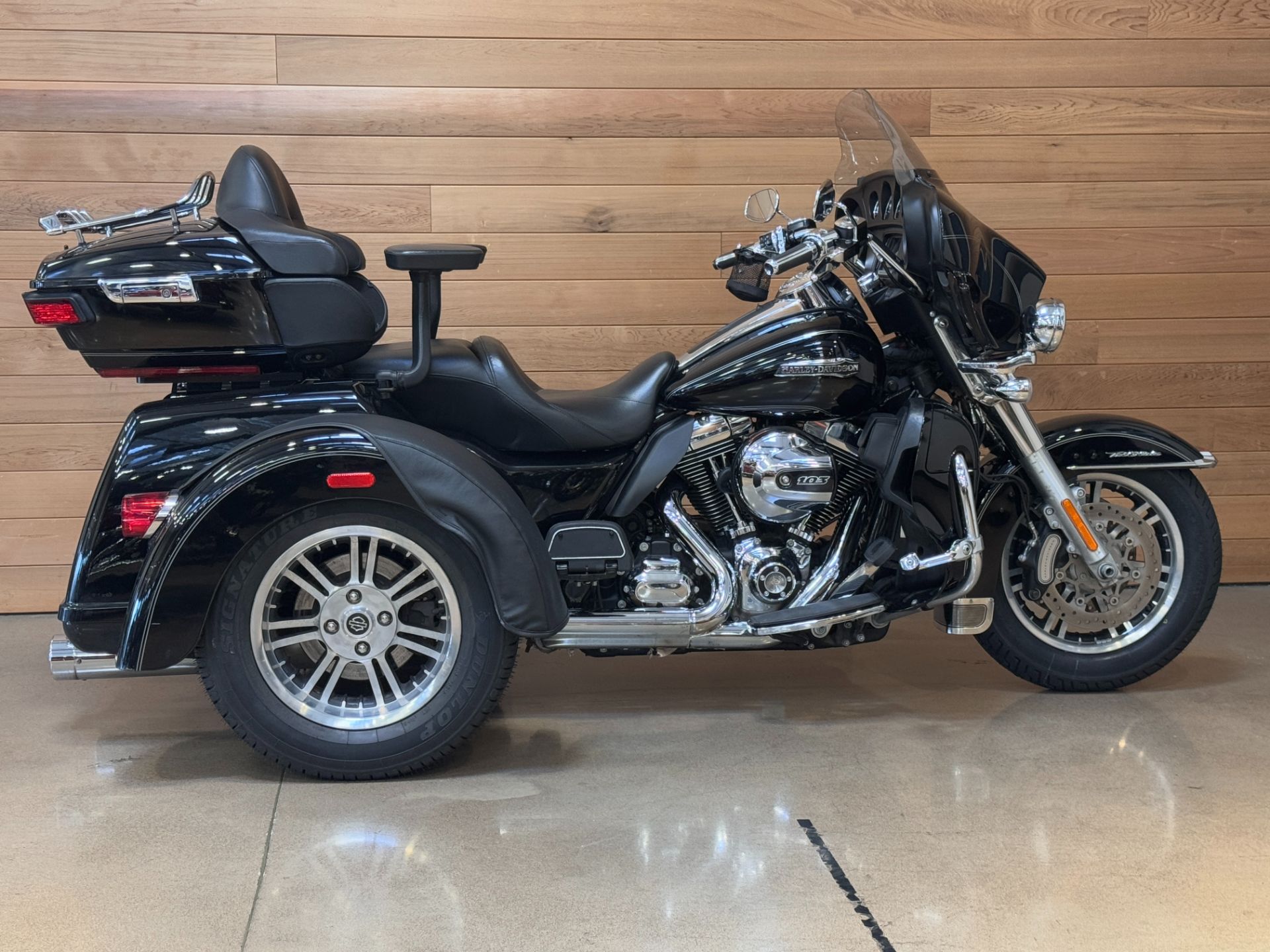 2016 Harley-Davidson Tri Glide® Ultra in Salem, Oregon - Photo 1