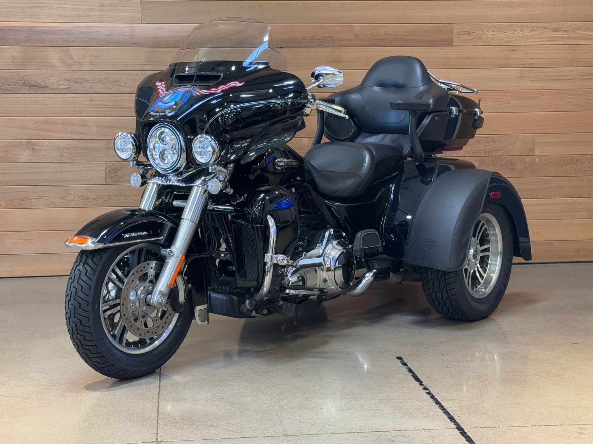 2016 Harley-Davidson Tri Glide® Ultra in Salem, Oregon - Photo 4