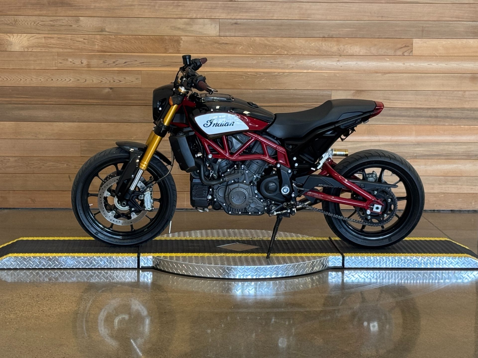 2019 Indian Motorcycle FTR™ 1200 S in Salem, Oregon - Photo 5
