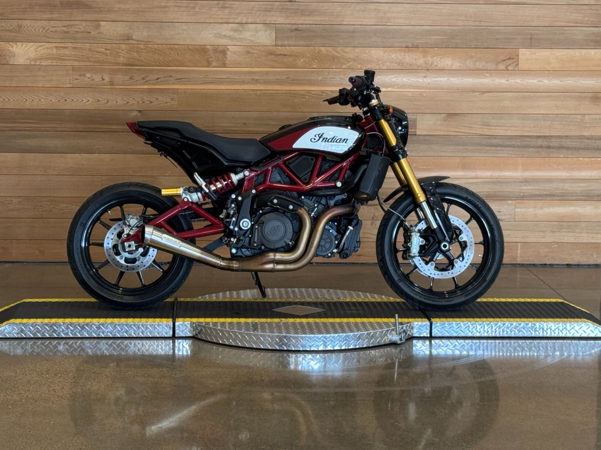 2019 Indian Motorcycle FTR™ 1200 S in Salem, Oregon - Photo 1
