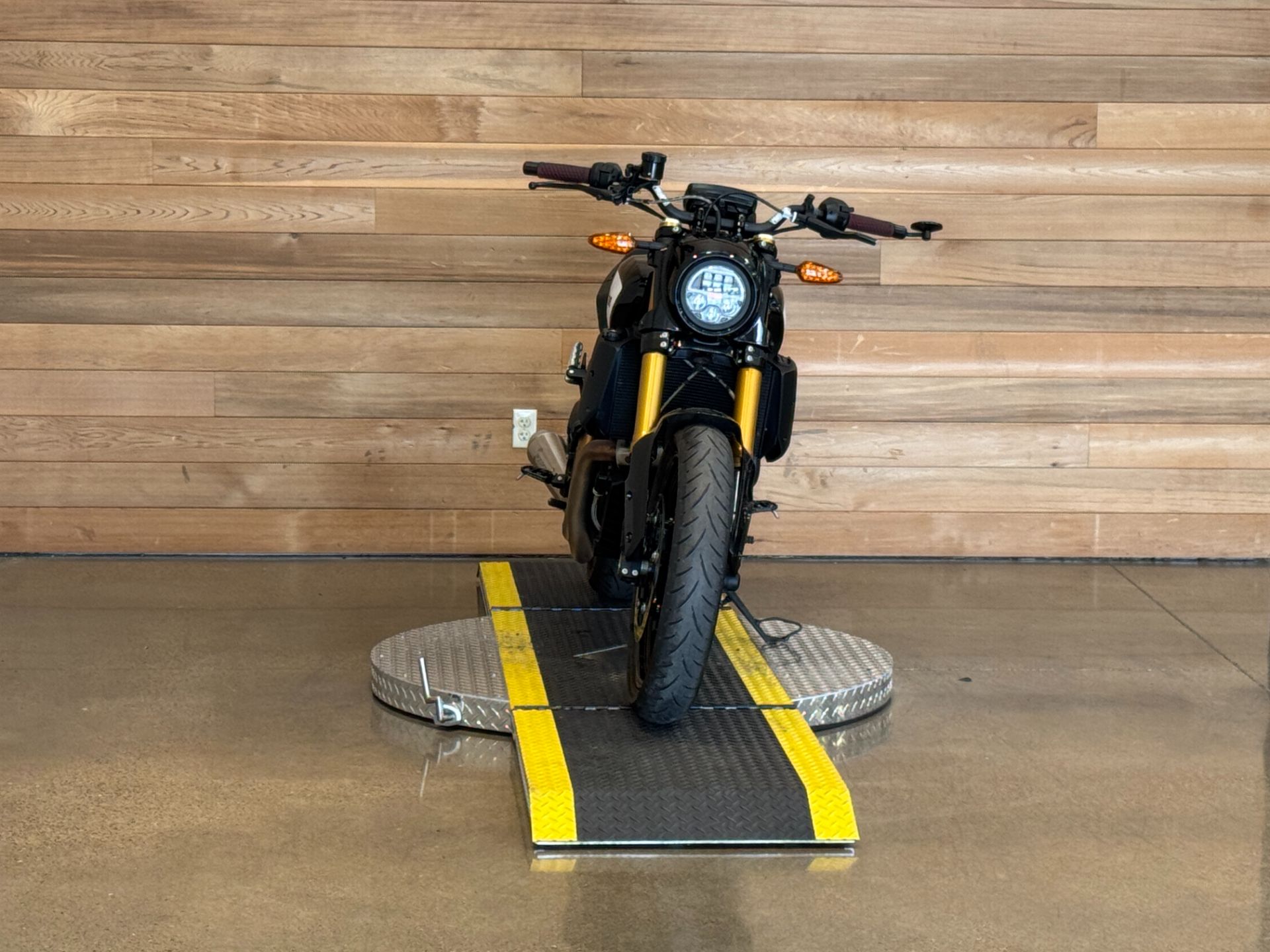 2019 Indian Motorcycle FTR™ 1200 S in Salem, Oregon - Photo 3